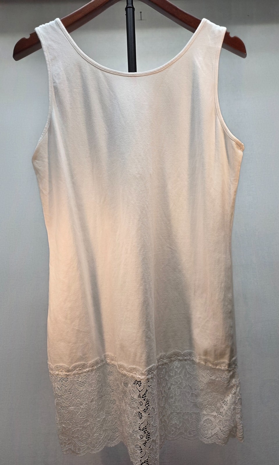 Ruby Ribbon White Lace Extender Tank Top Tunic Layering Cami Scoop Neck (L)