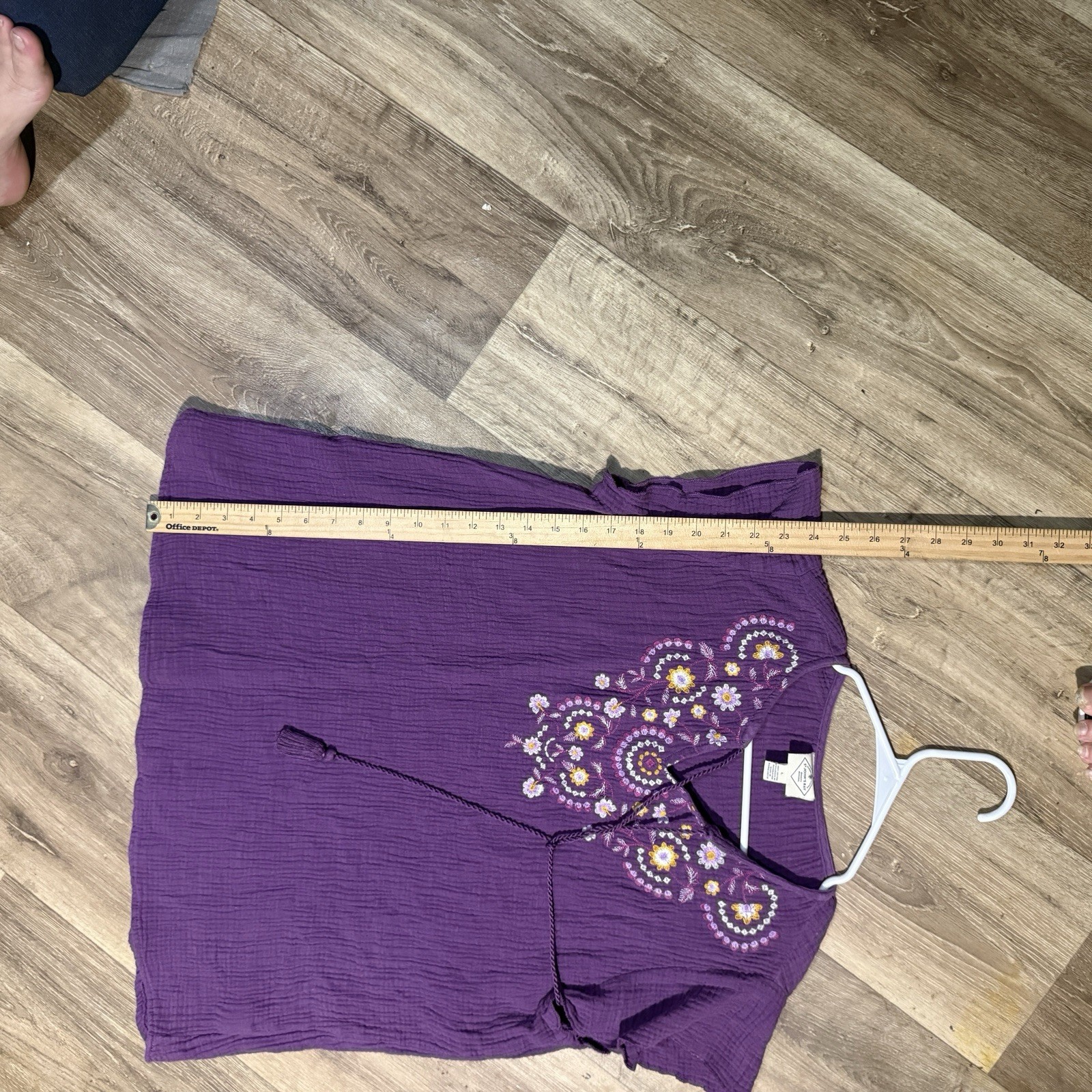 St. John’s Bay Women’s Purple Embroidered Peasant Blouse Size L Sleeveless Top