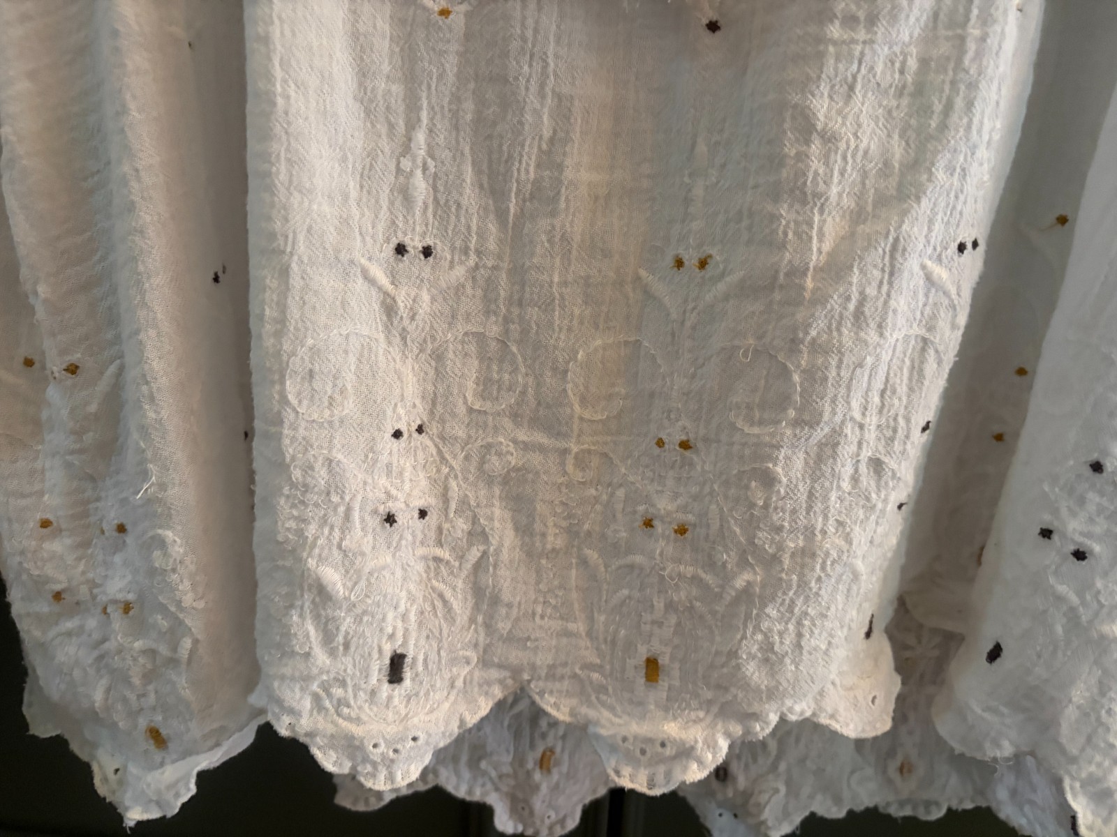 Lucky Brand Boho White Eyelet Embroidered Peasant Bouse Cotton Embroidered Med
