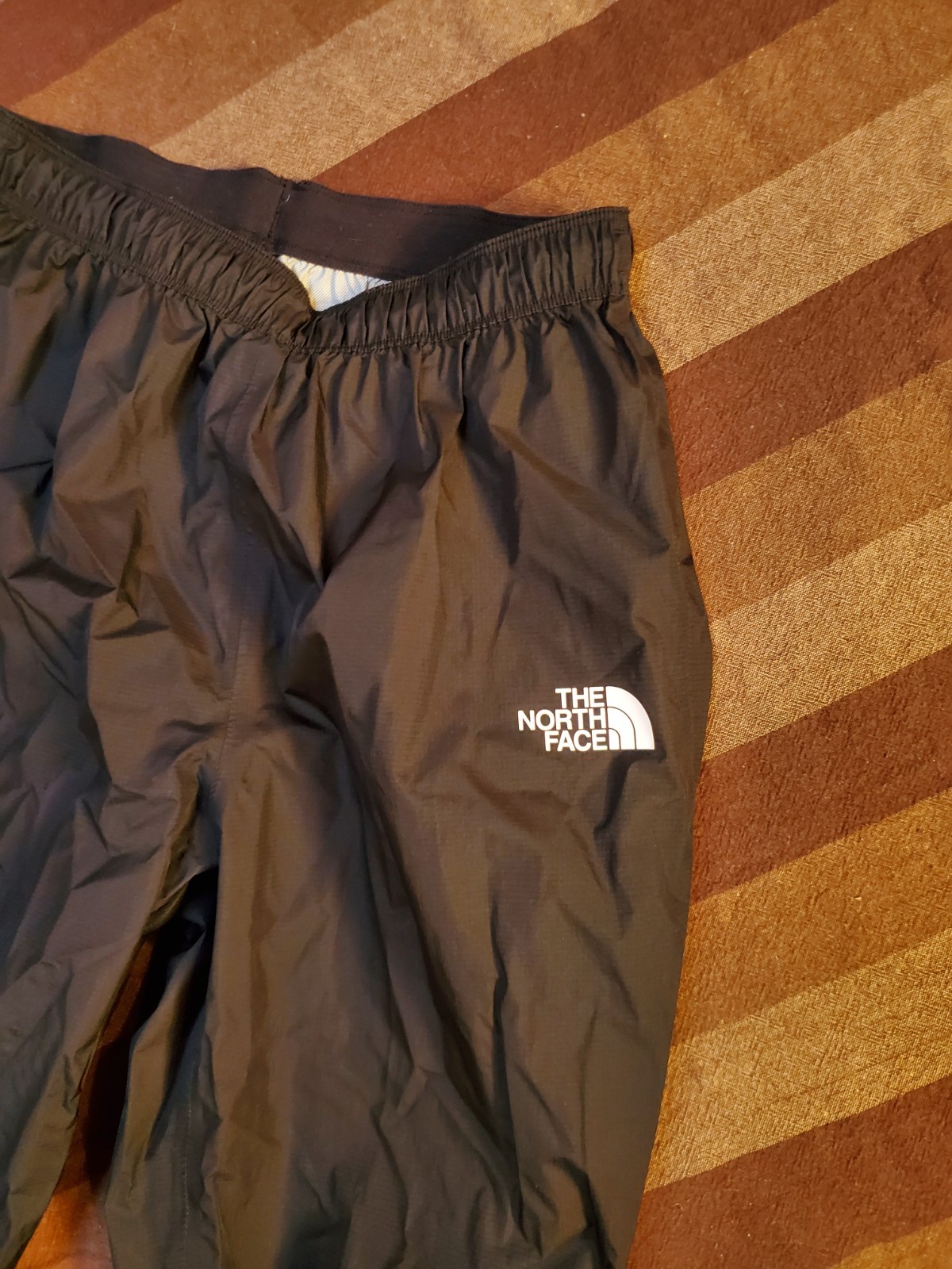 The North Face Men’s Antora Rain Pants size S, black, ultralight 4.8oz, no pckts