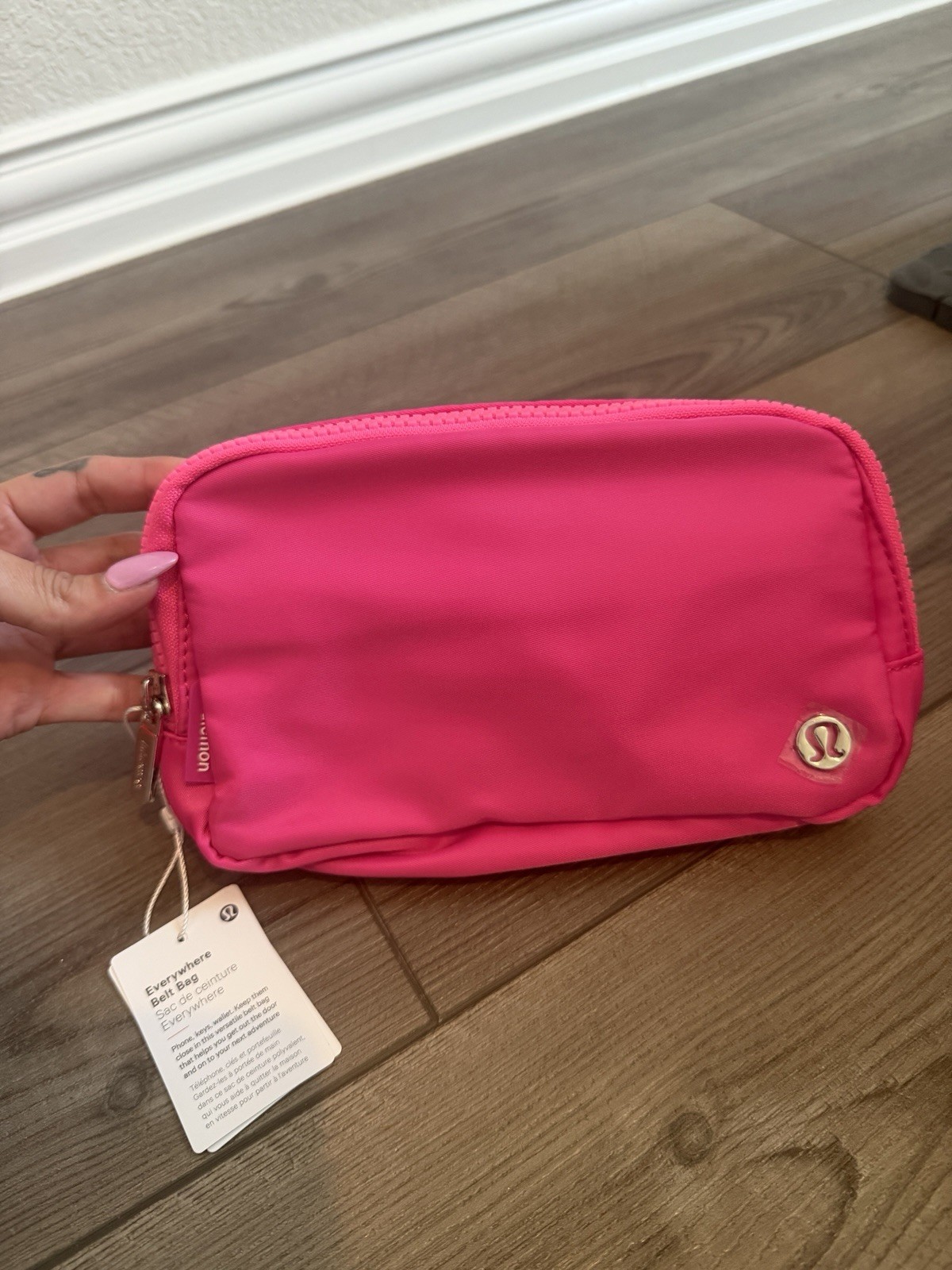 Lululemon Women’s Brand New Hot Pink Everywhere Belt Bag