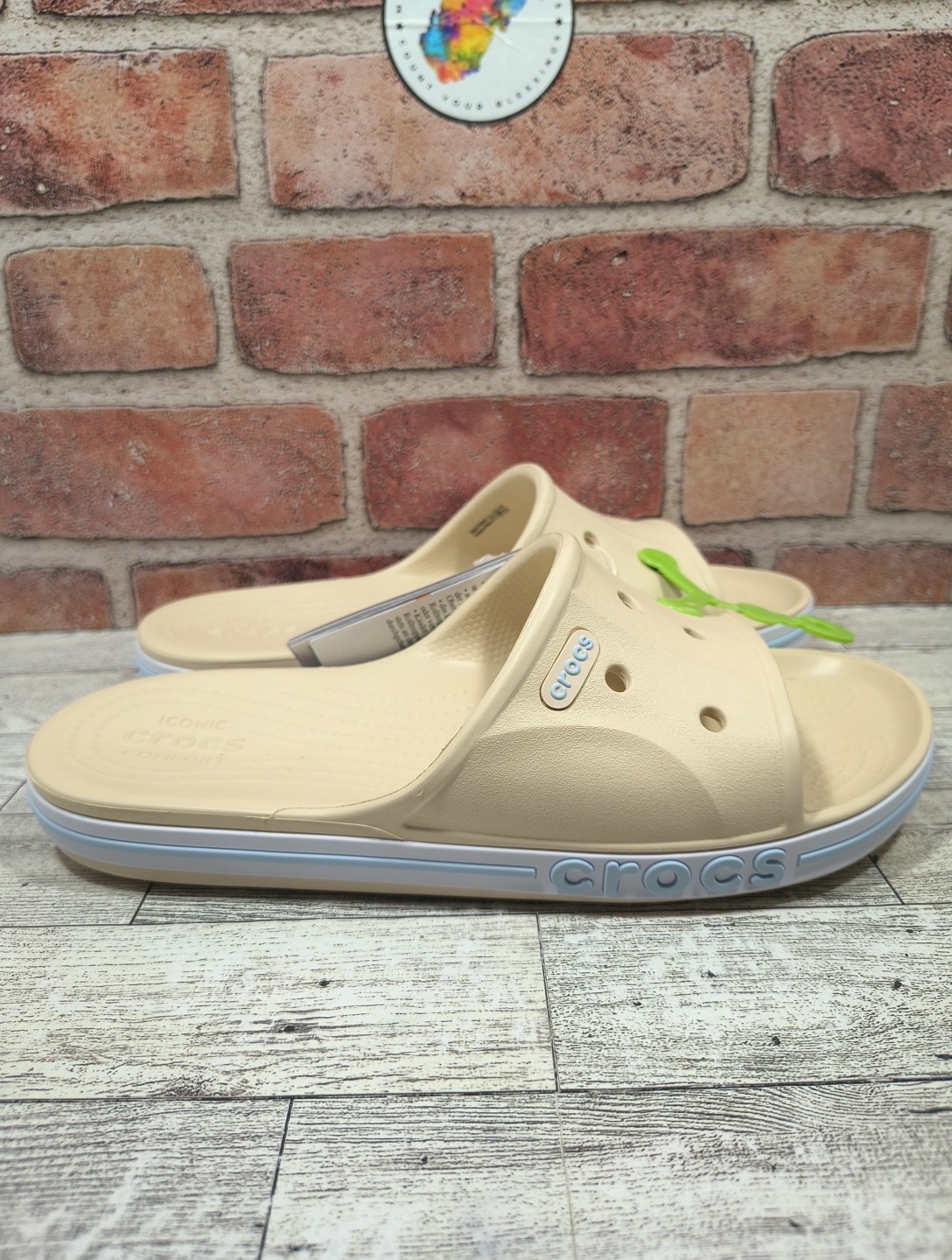 Crocs Bayaband Beige Raised Crocs Logo Unisex Slides Size M7/W9 205392-1LI NWT
