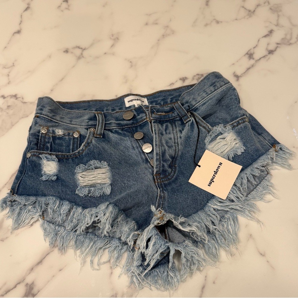 NWT Superdown Keira Jean Shorts in Dark Stone Wash Blue Distressed size 24