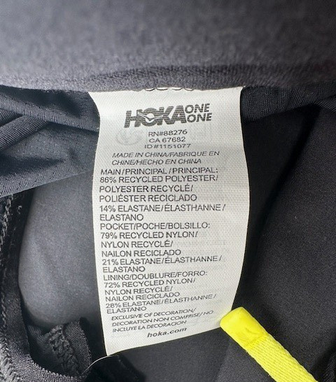 $68 HOKA Men’s Glide Short with Brief 5″ – 1151077 -Black – Large -New With Tag