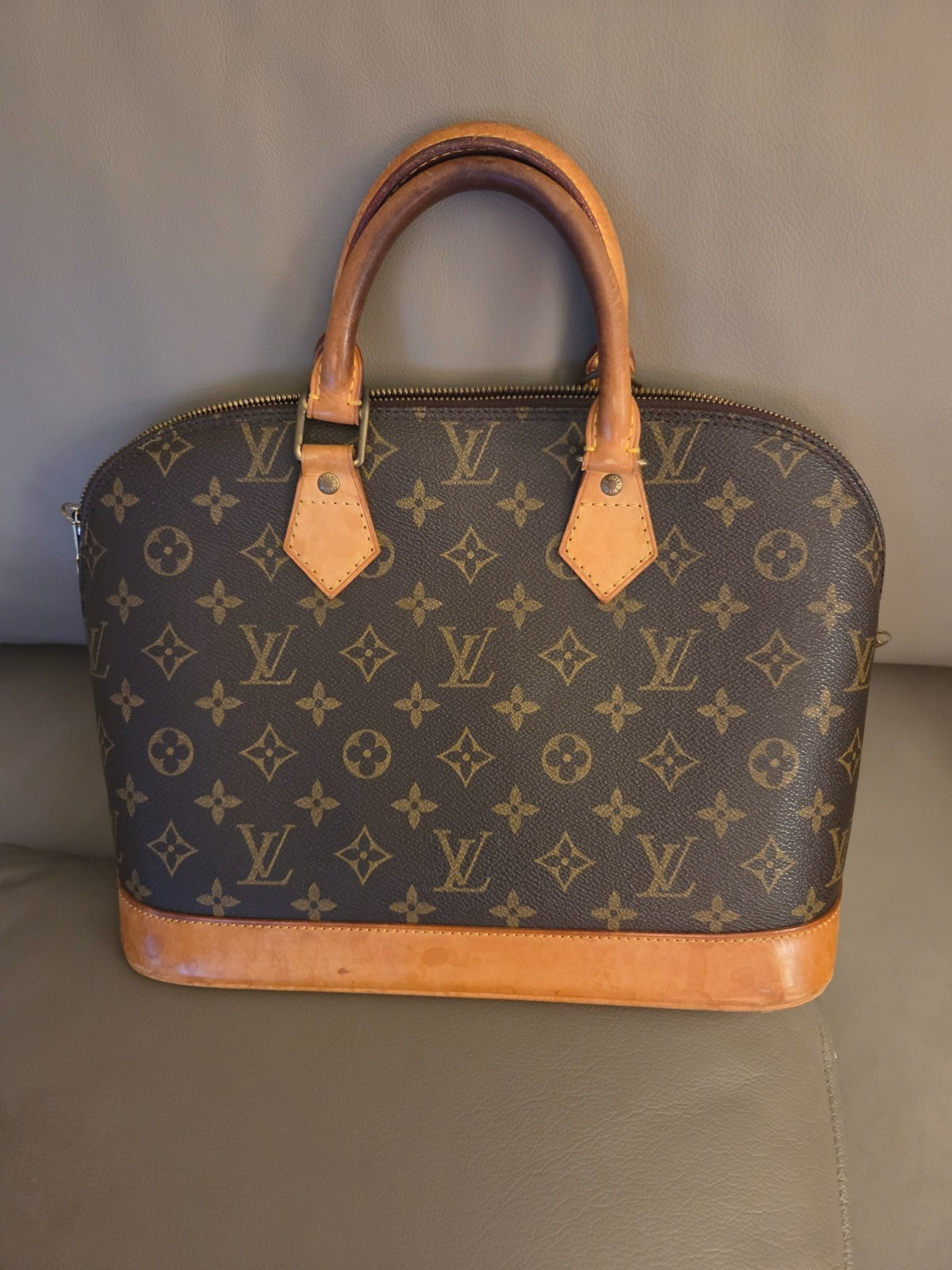 LOUIS VUITTON ALMA HANDBAG MONOGRAM