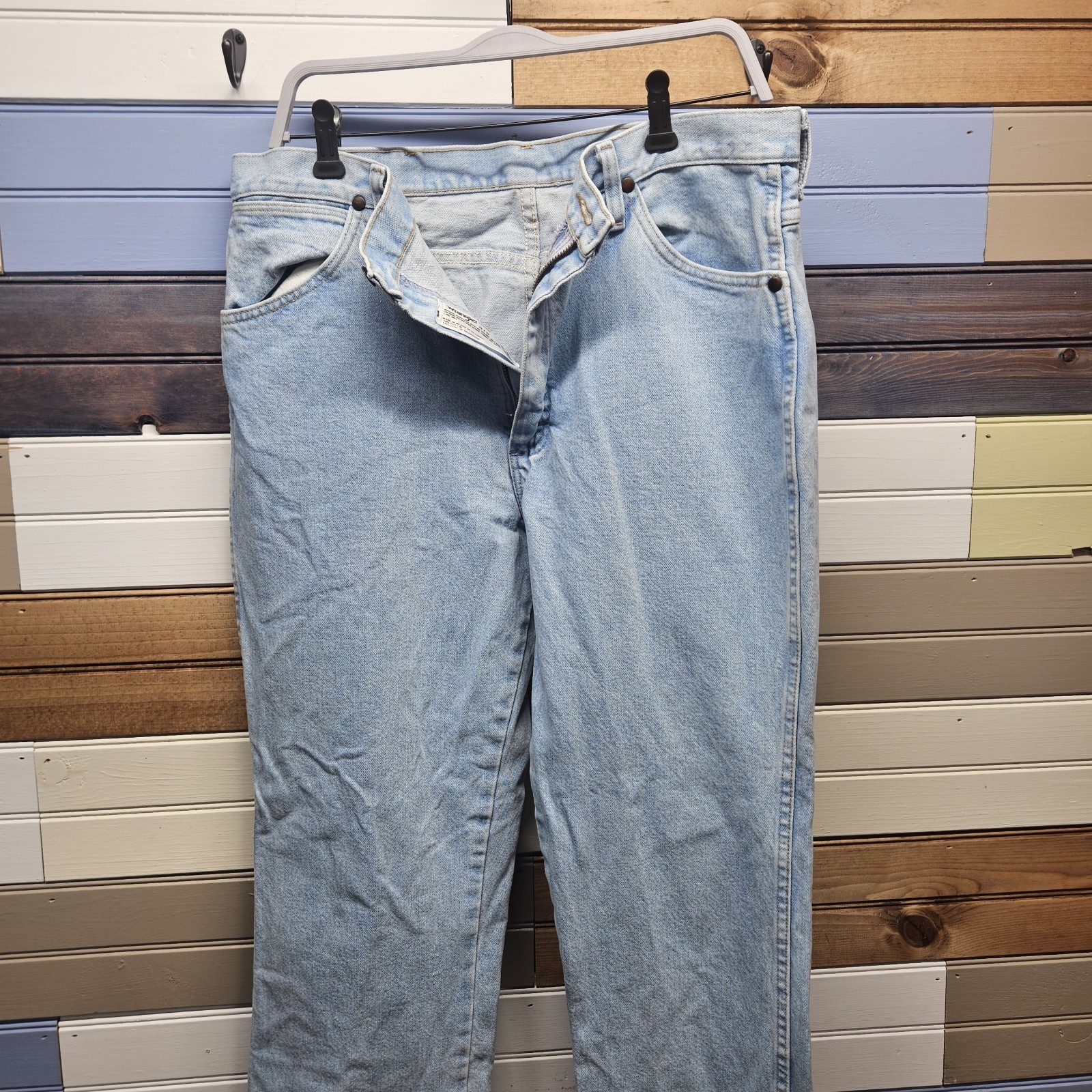 Wrangler Jeans Mens 35×32 Blue Light Wash Cowboy Cut Slim Straight Denim 936GBH