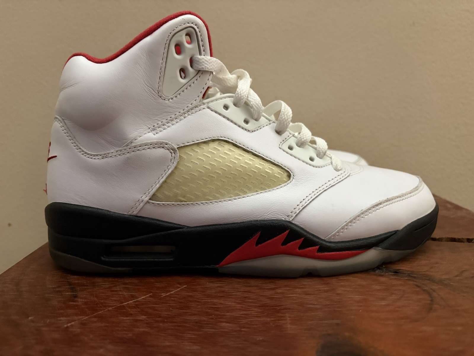 Jordan Air Jordan 5 Retro Fire Red 2020 White/Red/Black DA1911-102