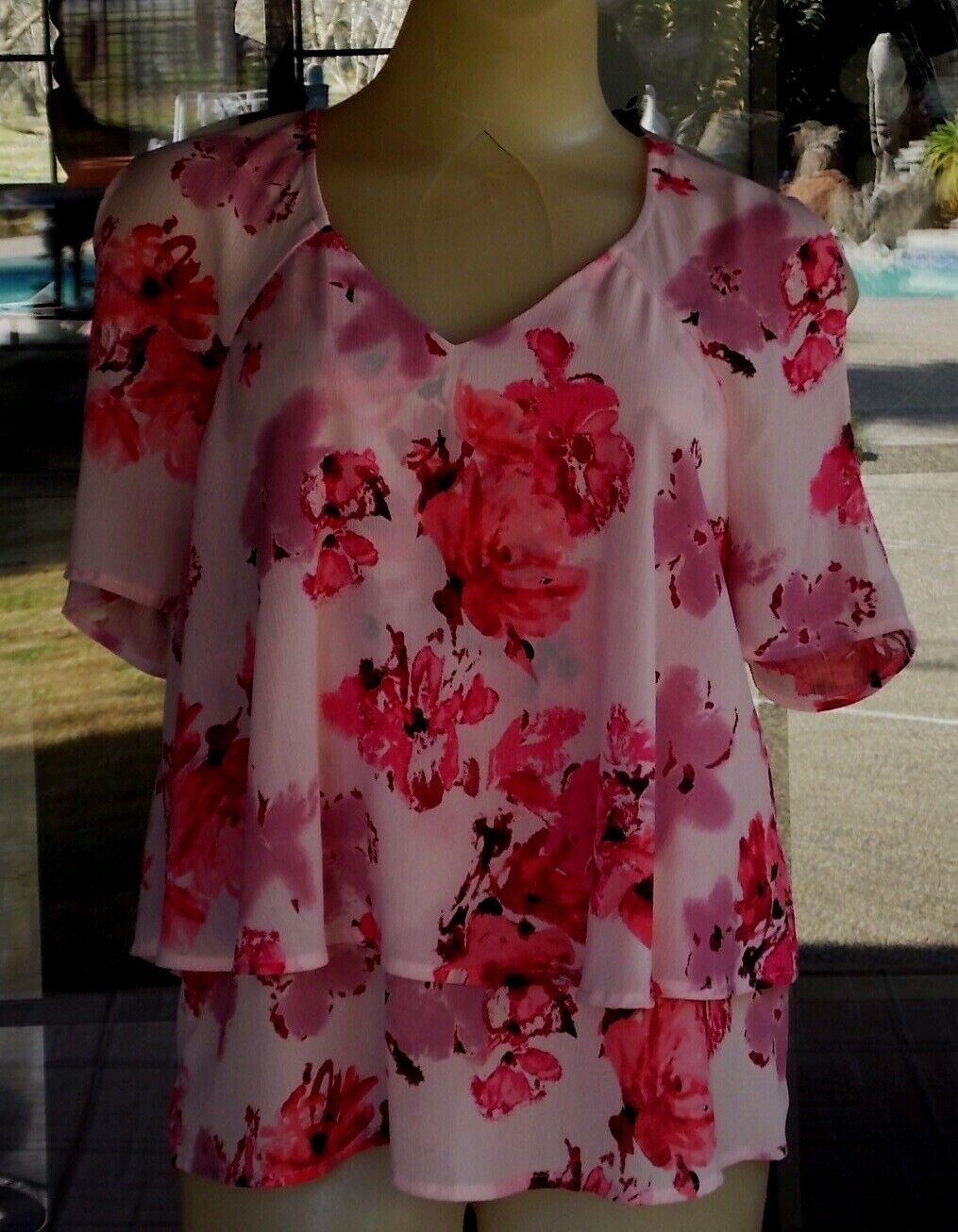 Juicy Couture Short Sleeve Layered Look Pink Floral Shirt Sz. M 38″ Bust
