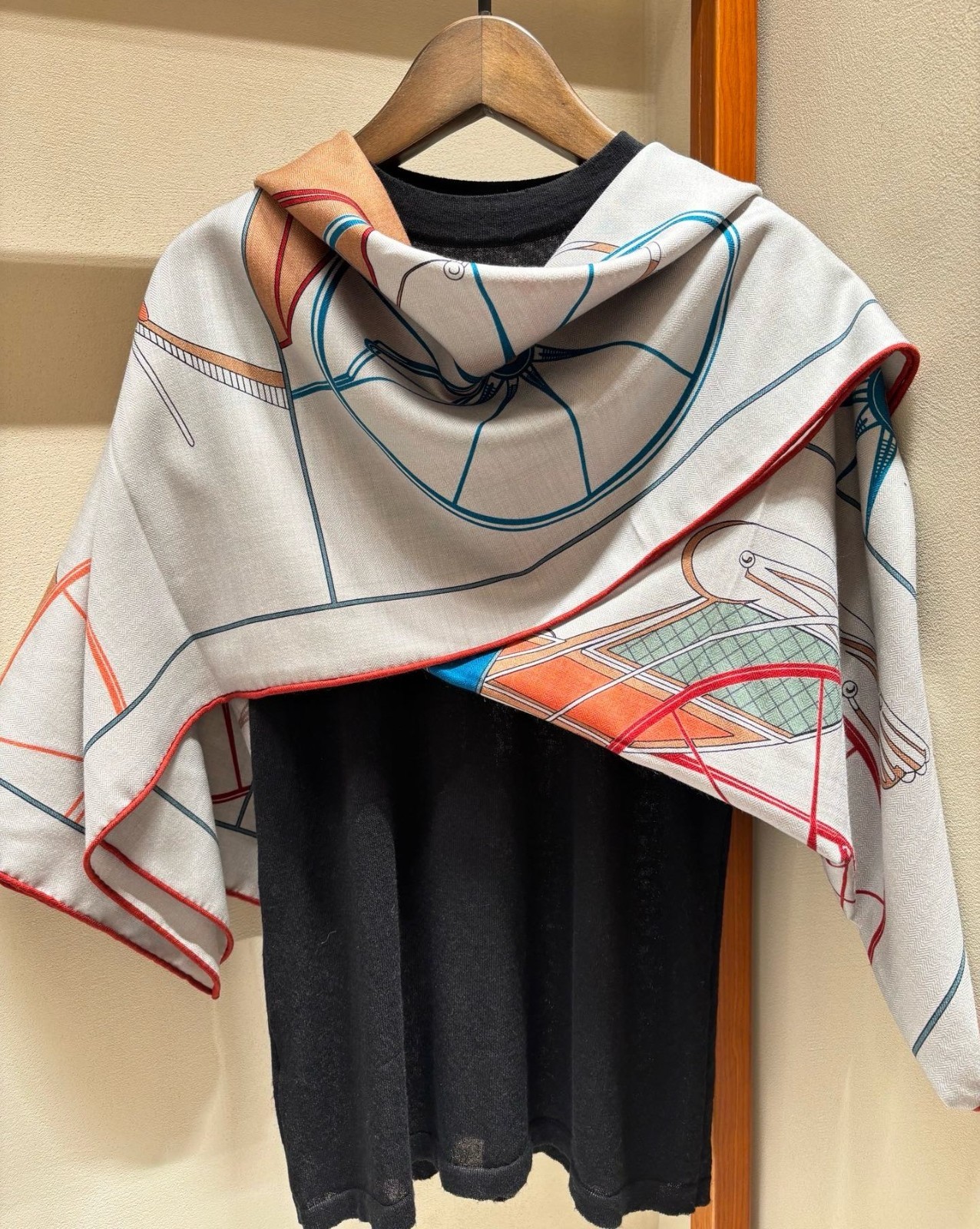 70% Cashmere & 30% Silk Wrap Scarf Wheels Print Double Face Shawl 53″