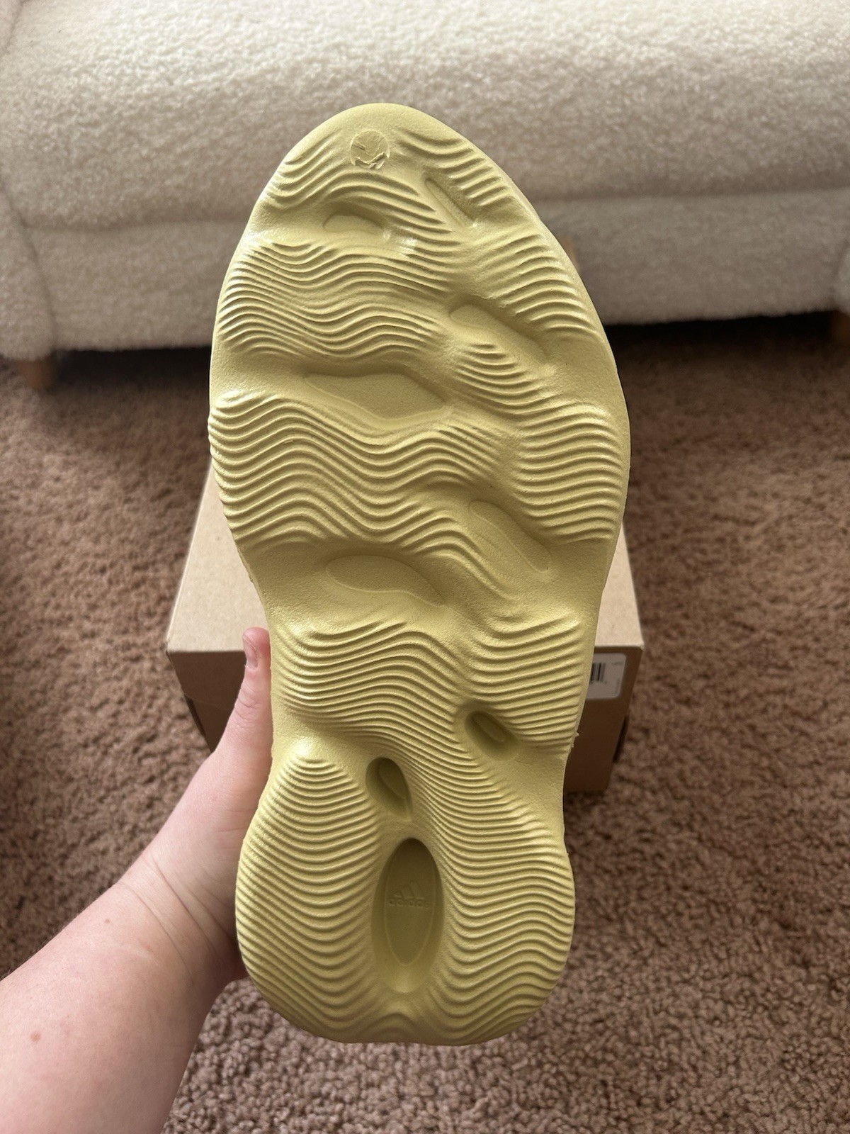 Yeezy Foam RNNRS Sulfur Men’s Size 12, Brand New