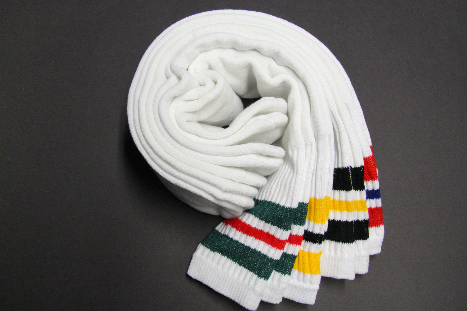 1 pairs 24 INCH LONG TUBE SOCKS WHITE STRIP MEN’S & WOMEN’S CREW BOOTS KNEE HIGH