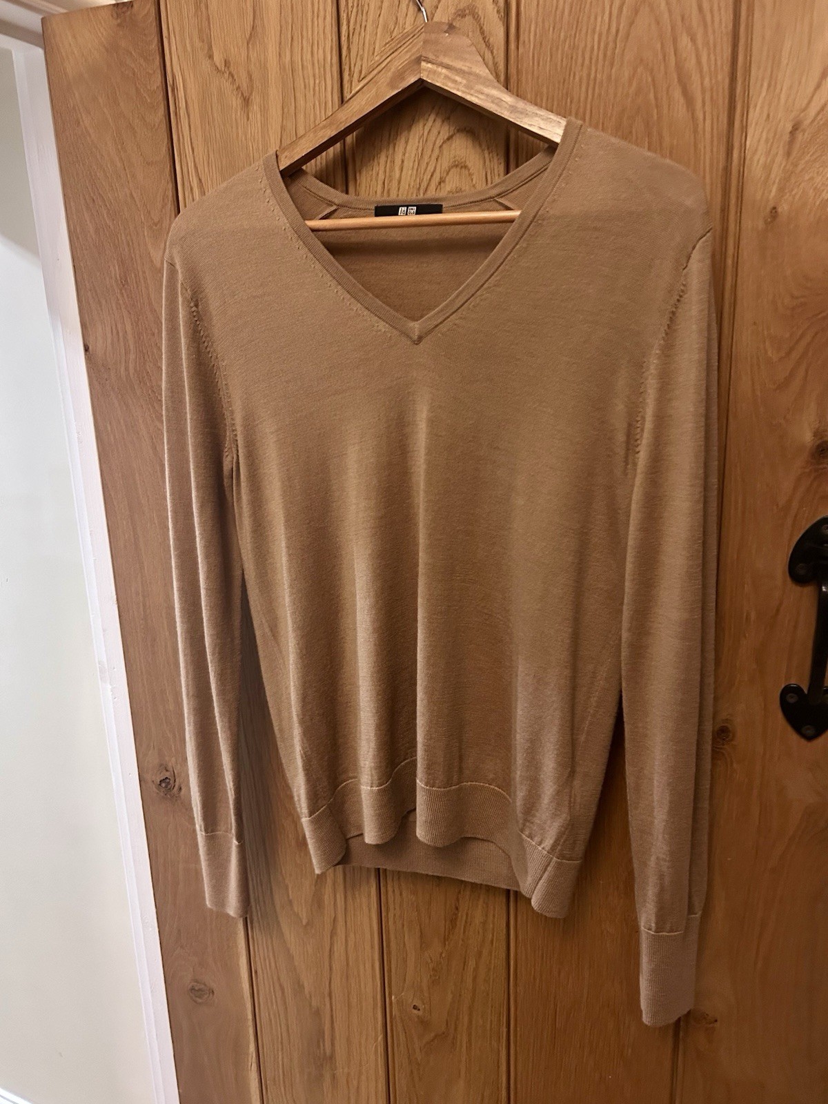 Uniqlo 100% Wool V Neck Jumper Camel Brown Capsule Minimal Size Small