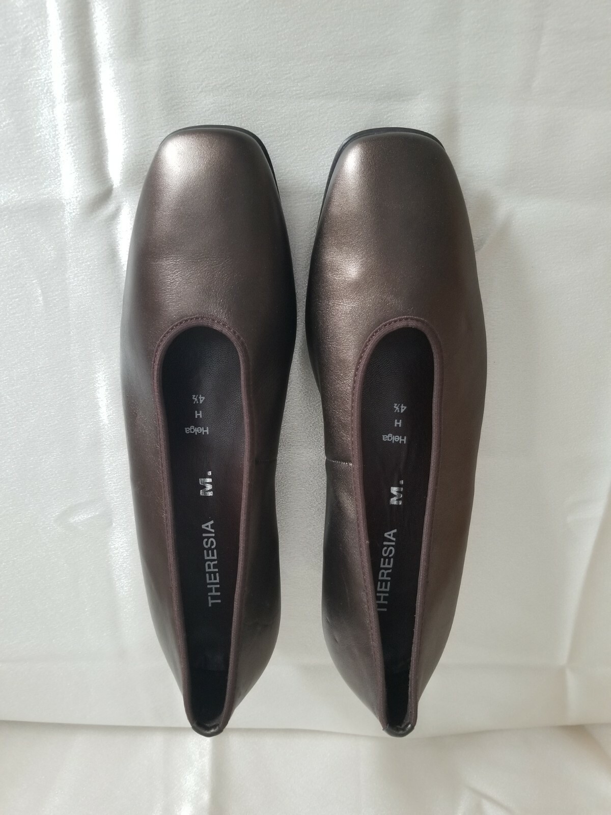 Theresia M Bronze Leather Women Shoes. Size. US 6.5, Euro 37.5, UK 4.5. Width M