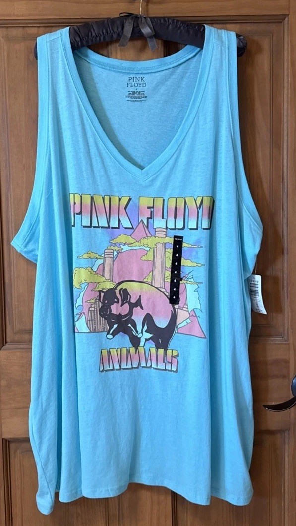 TORRID TANK TOP SLEEVELESS T SHIRT 4 4X 4XL 26 New