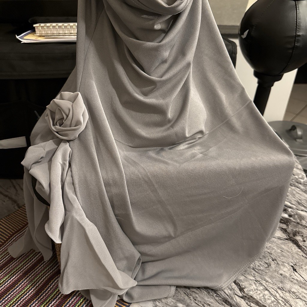 Women’s Gray Solid Chiffon Polyester Hijab Headscarf Wrap Scarf Flower Accent