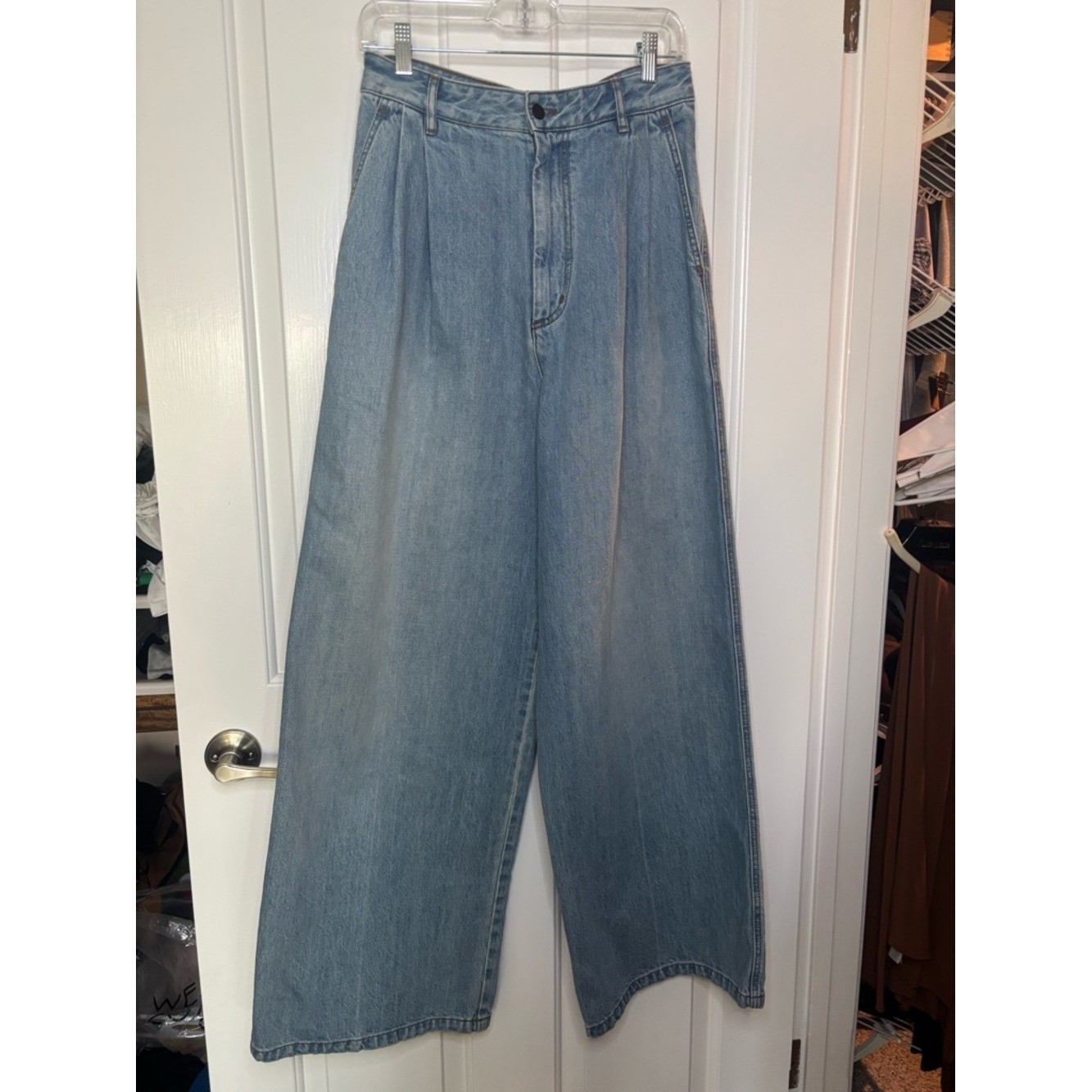 NWT KALLMEYER Wide Leg Pleated Light Wash Denim Jeans size 8