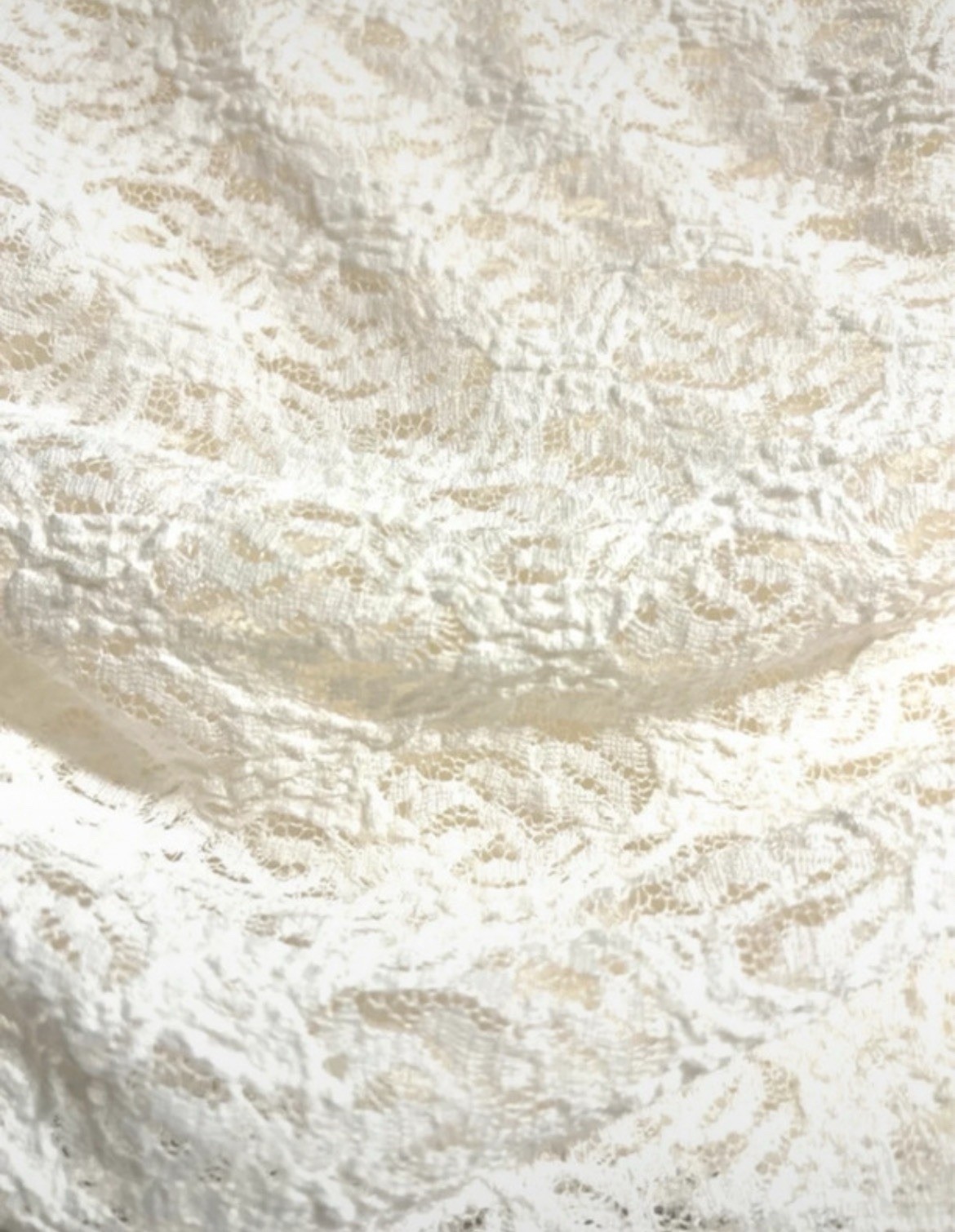 B.WEAR Women’s M Ivory Floral Lace Round Neck Keyhole Ruched Button Top SL