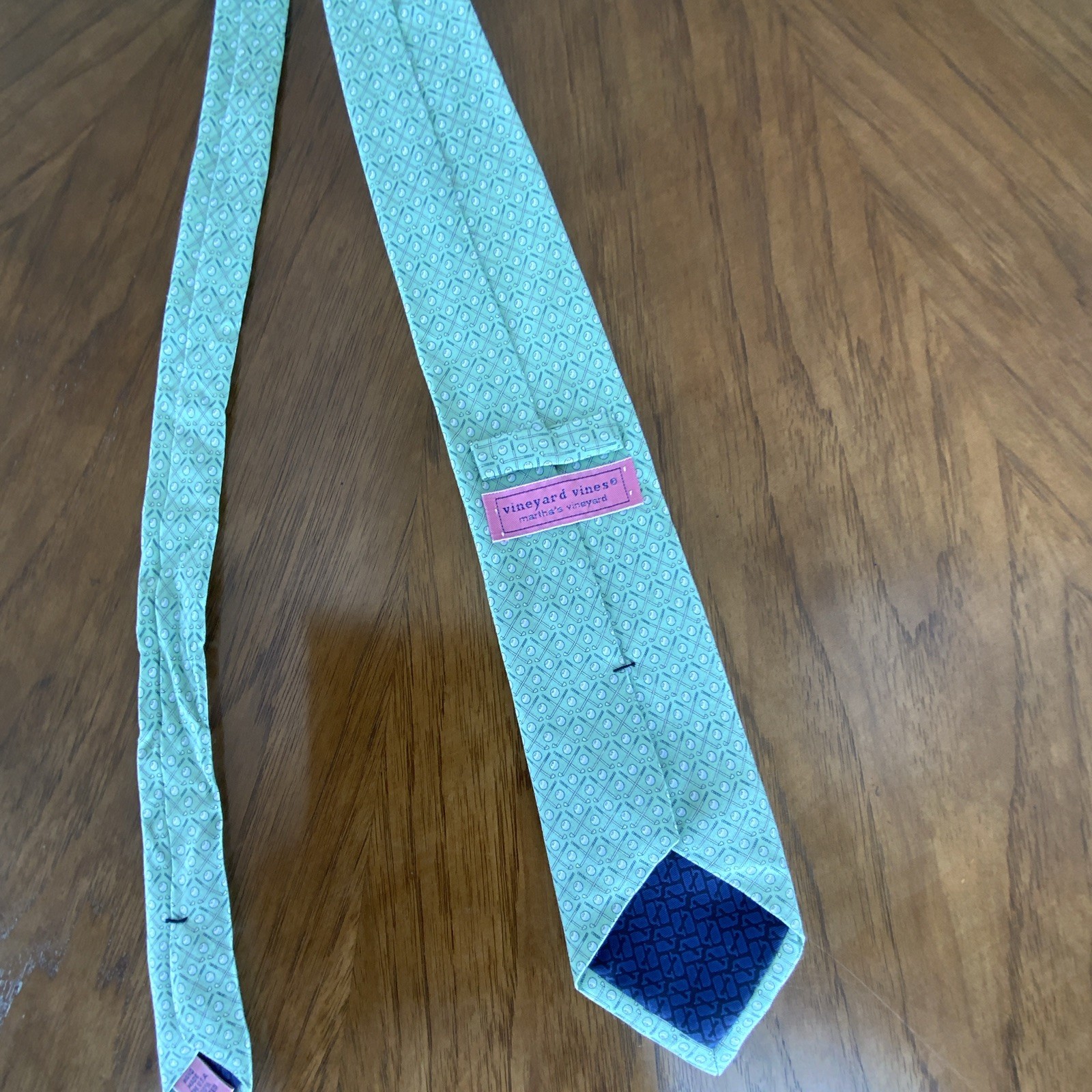 Vineyard Vines Men’s Green/White/Blue Geometric Pointed Tie w/ Logo Accent