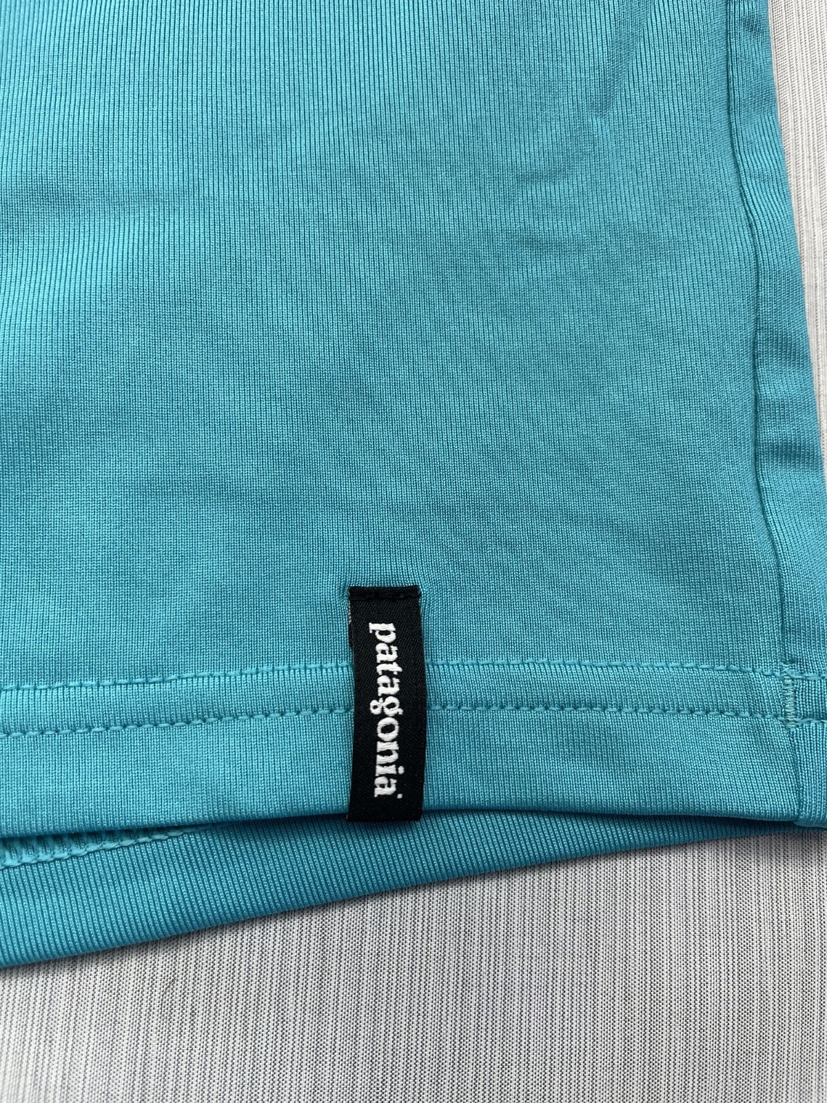 Patagonia Kids Capilene Cool Silkweight Hoody Subtital Blue 40+ UPF Size L(12)