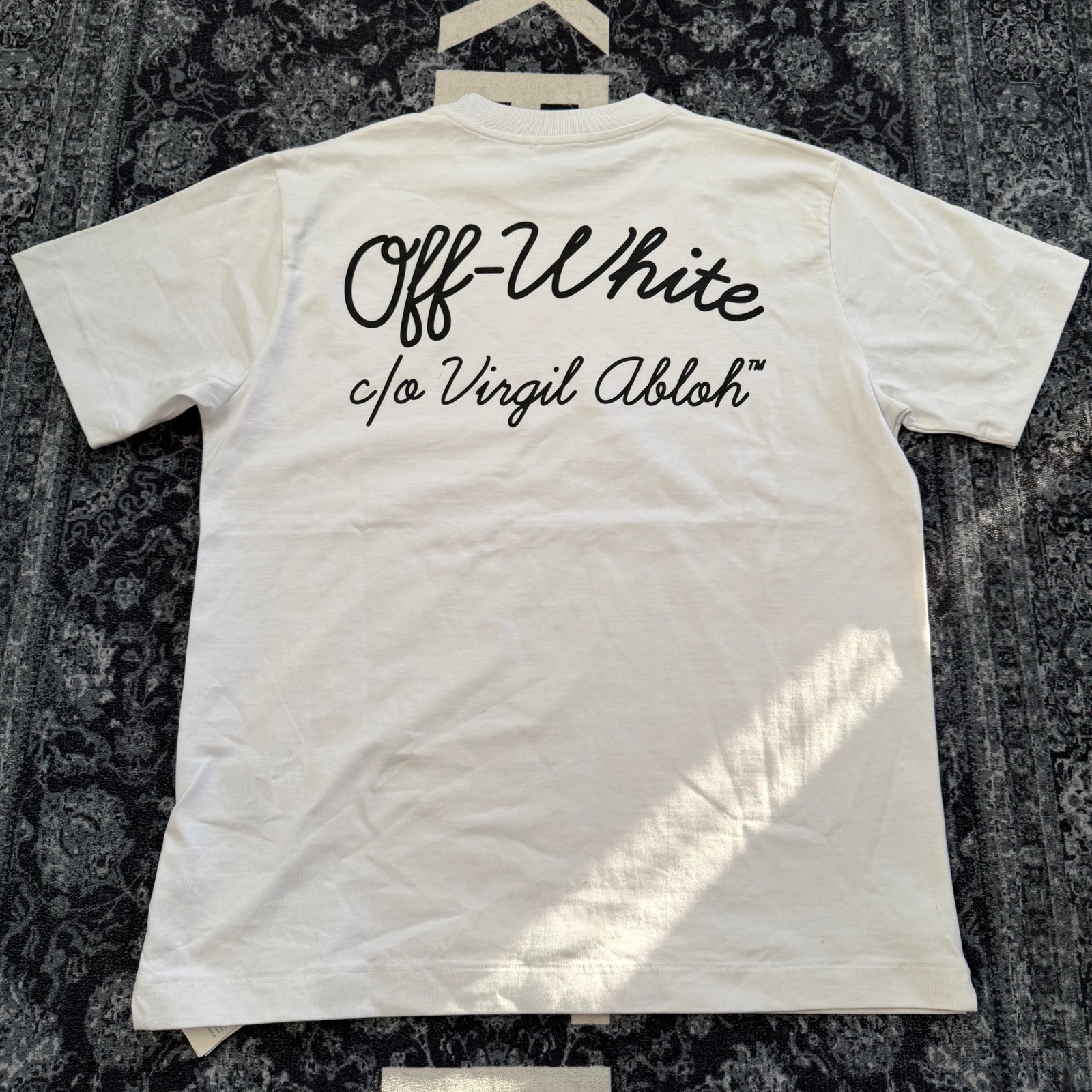 Off-White c/o Virgil Abloh Script Logo T-Shirt White Medium NWT Authentic 🕊️✨