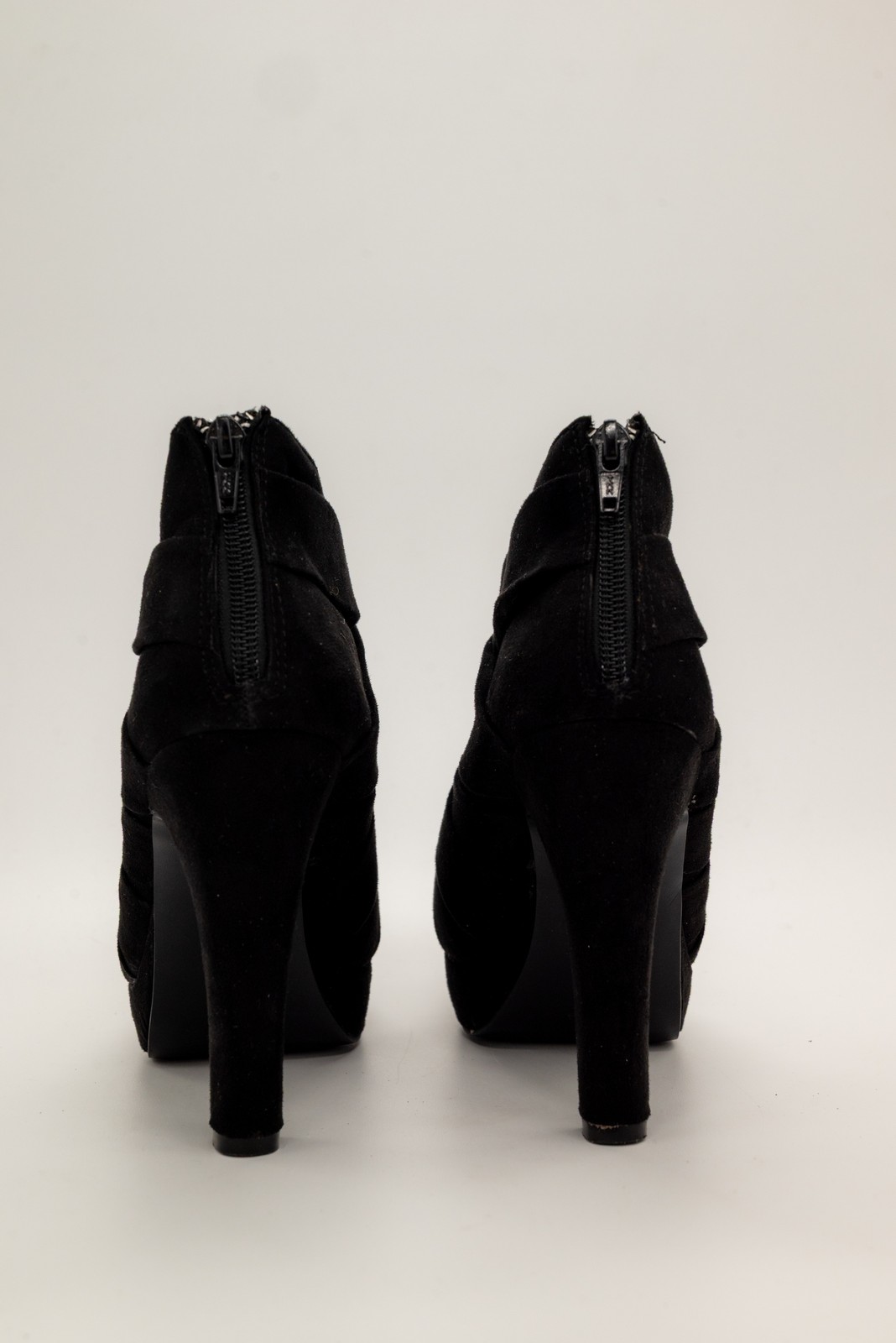 CALL IT SPRING Women Synthetic Black Heels Size US 8