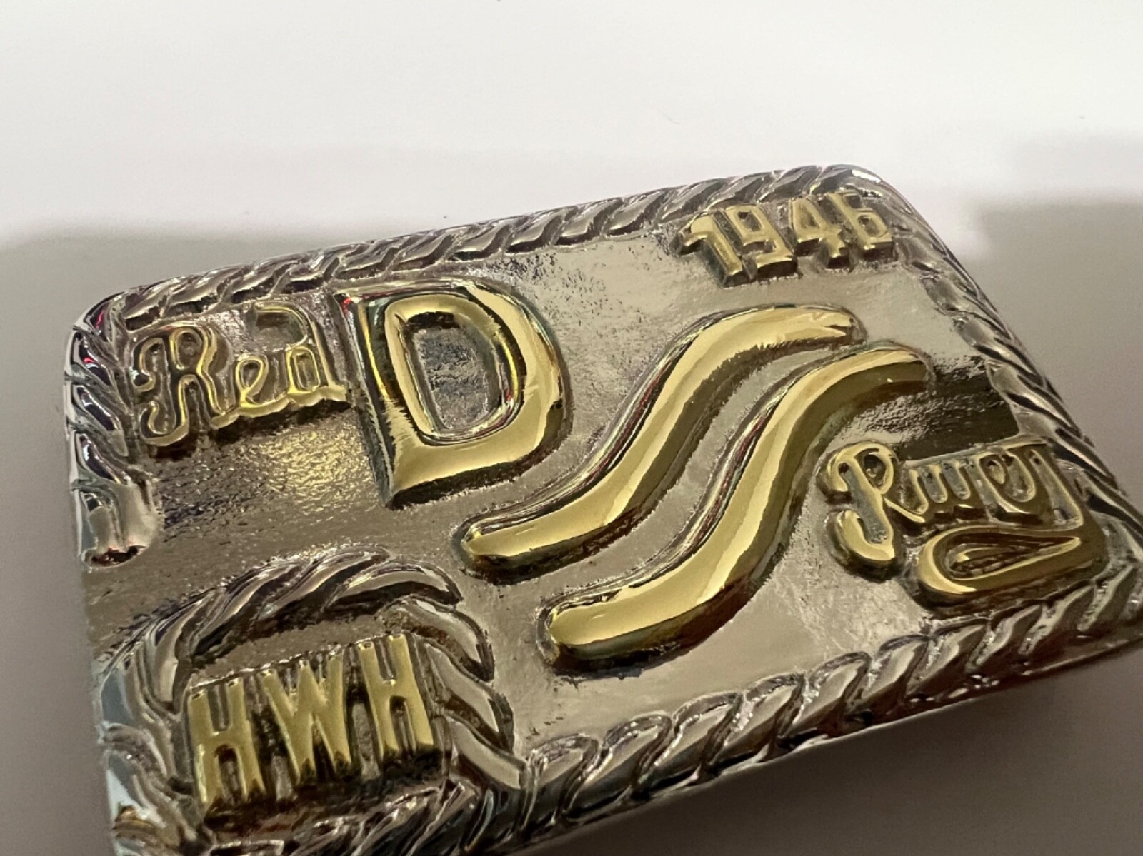 John Wayne Gold/Nickel Red River D Belt Buckle 1946 Movie Westerns Howard Hawks