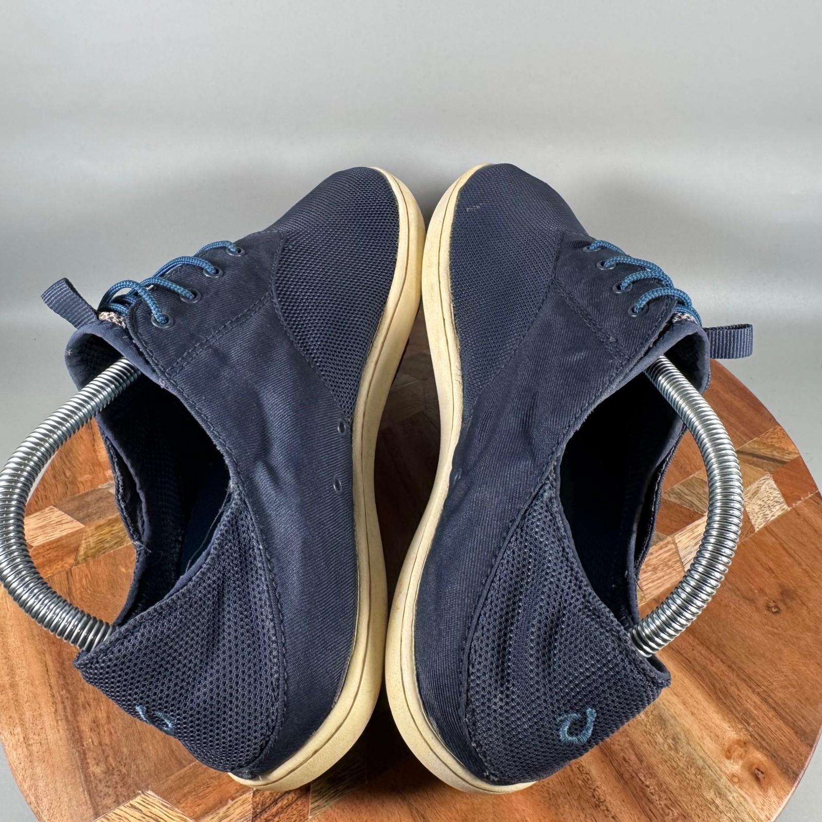 OluKai Nohea Moku Mens 8.5 Navy Blue Mesh Boat Shoes Sneakers