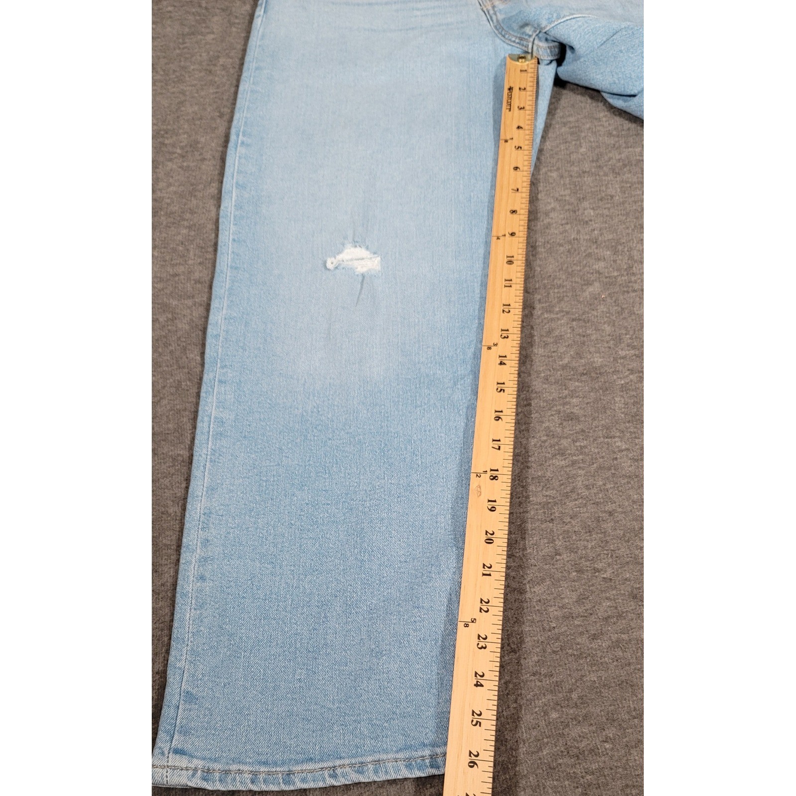 Levi’s Ribcage High Rise Straight Ankle Jeans 30×27 NWT Button Fly Light Wash