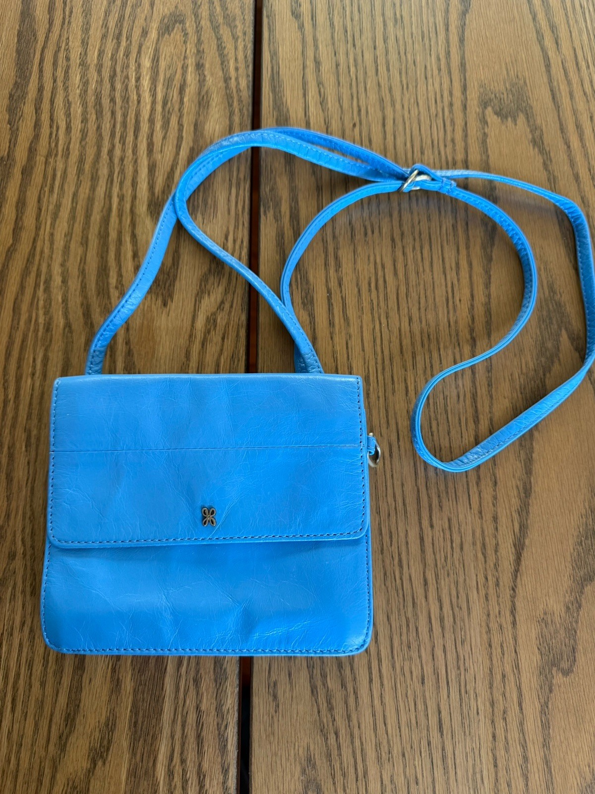 HOBO Jill Wallet Women’s Crossbody Bag Purse in Tranquil Blue
