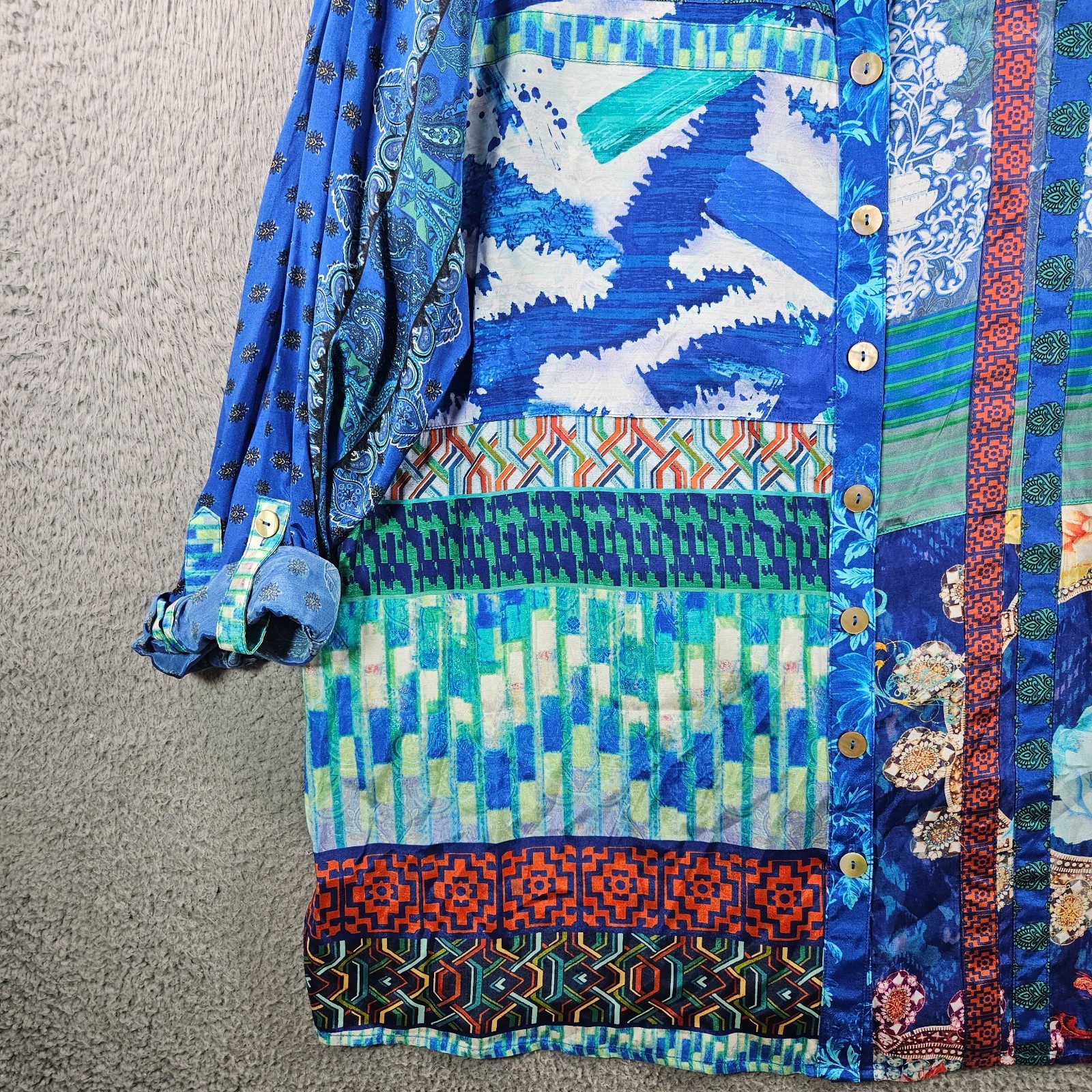 $119 NEW John Mark Shirt Top Women 1X Button Up Geometric Print Blue Tone