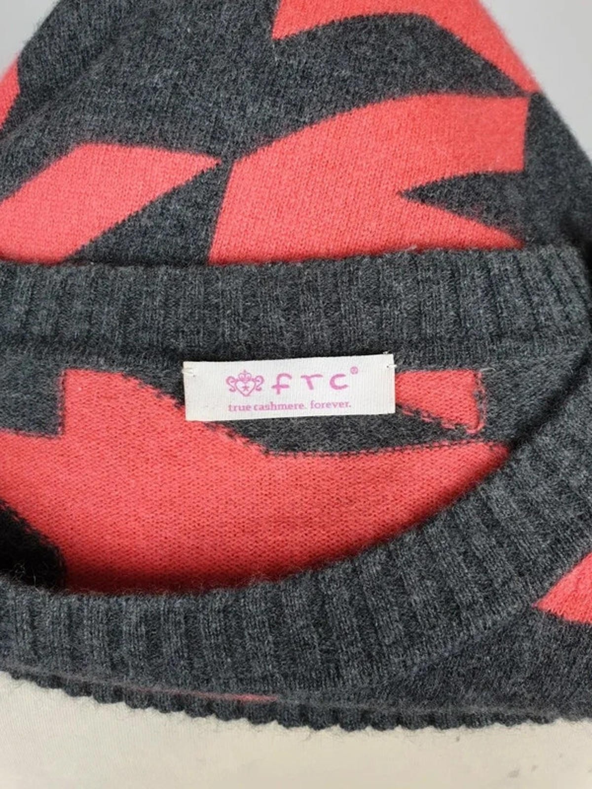 FTC Charcoal Grey & Orange/Pink Unique Crew Neck Cashmere Jumper – S (36″ chest)