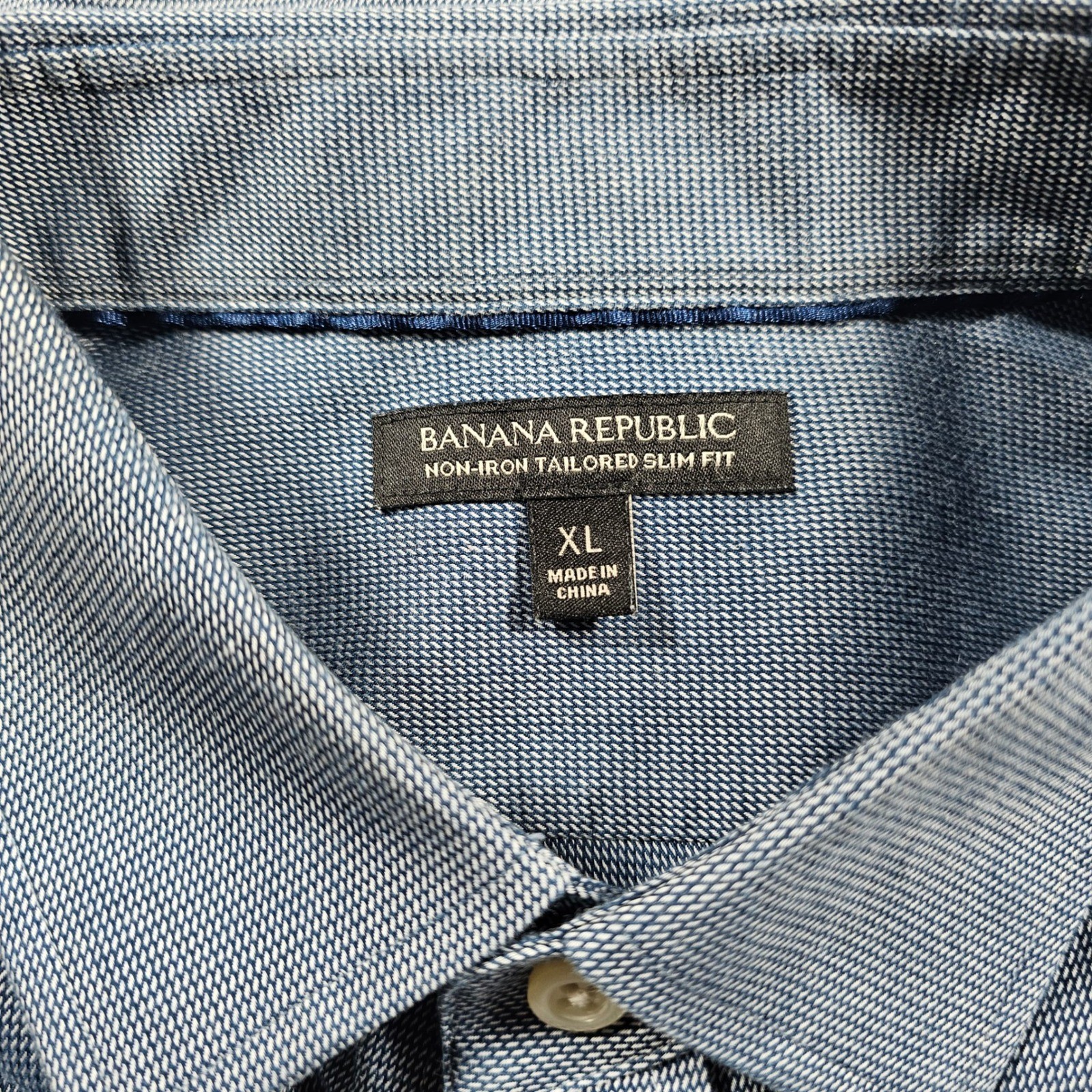 Banana Republic Mens XL Blue No-Iron Tailored Slim Fit Micro Pattern Dress Shirt