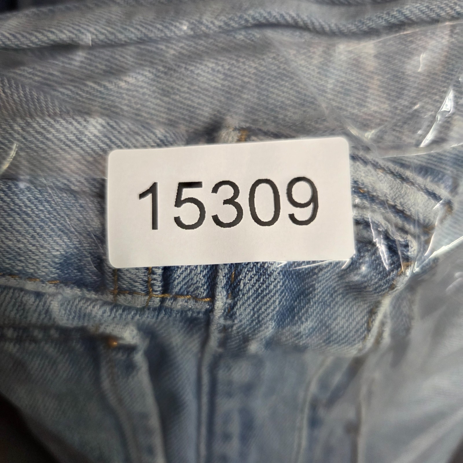 Levis 505 Mens Jeans 38×34 Blue Light Wash Denim Straight Fit Zip Fly 5-Pocket