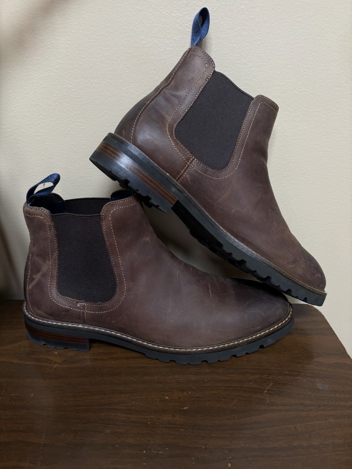 Florsheim Men’s Brown Leather Gore Boots Slip Resistant Rubber Sole 9.5W
