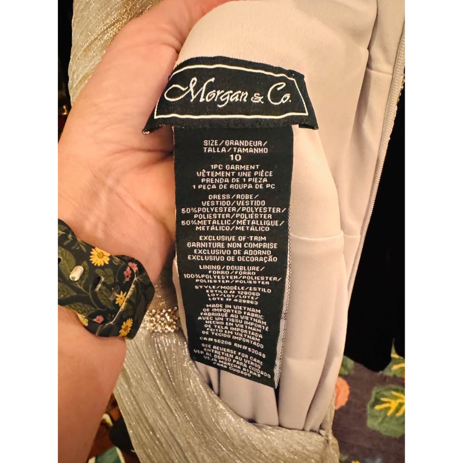 ✨ Morgan & Company Silver Shimmer Evening Gown – Size 10 ✨