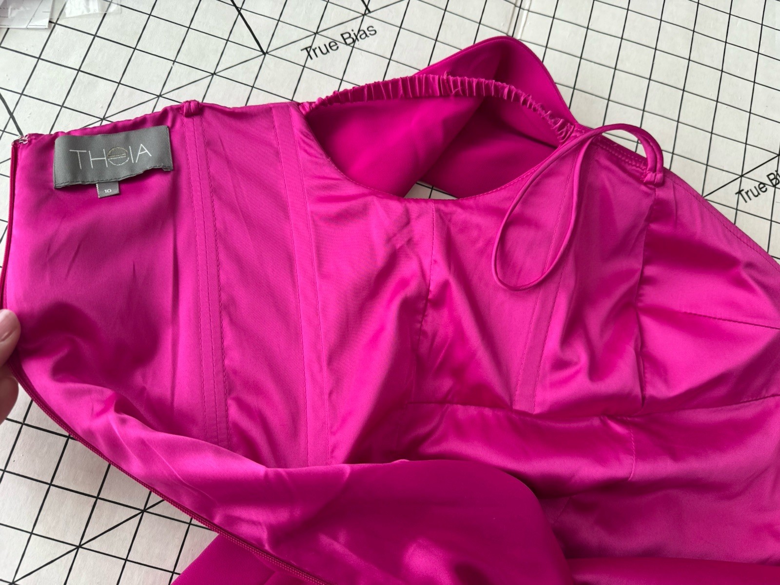 Theia Off Shoulder Column Gown Formal Dress Hot Barbie Pink Fuchsia size 10