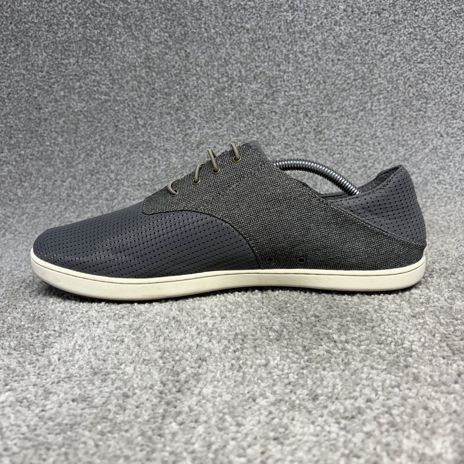 Olukai Nohea Moku Men’s Size 12 Grey White Casual Shoes Slip On Comfort Outdoors