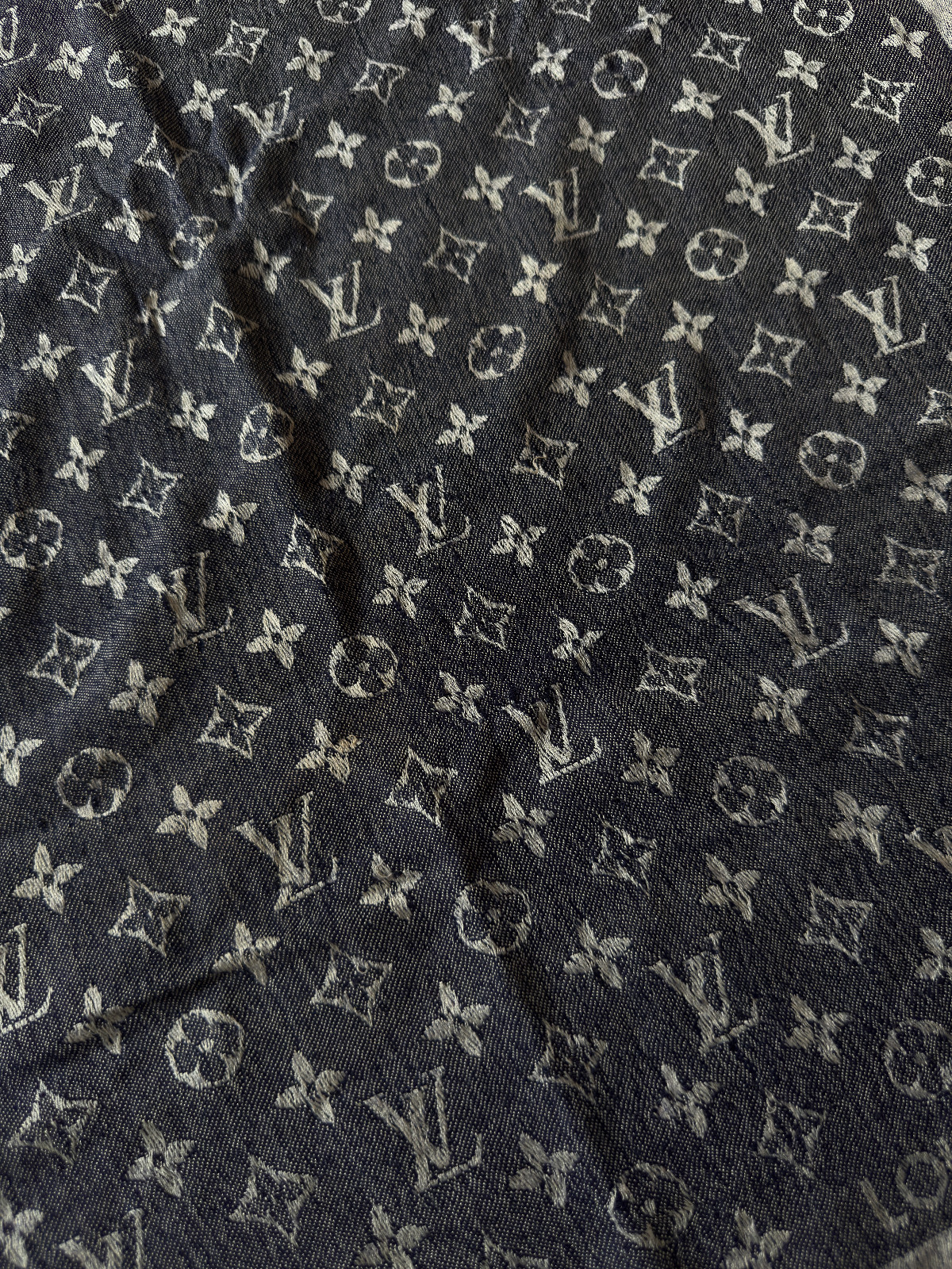 louis vuitton monogram shawl