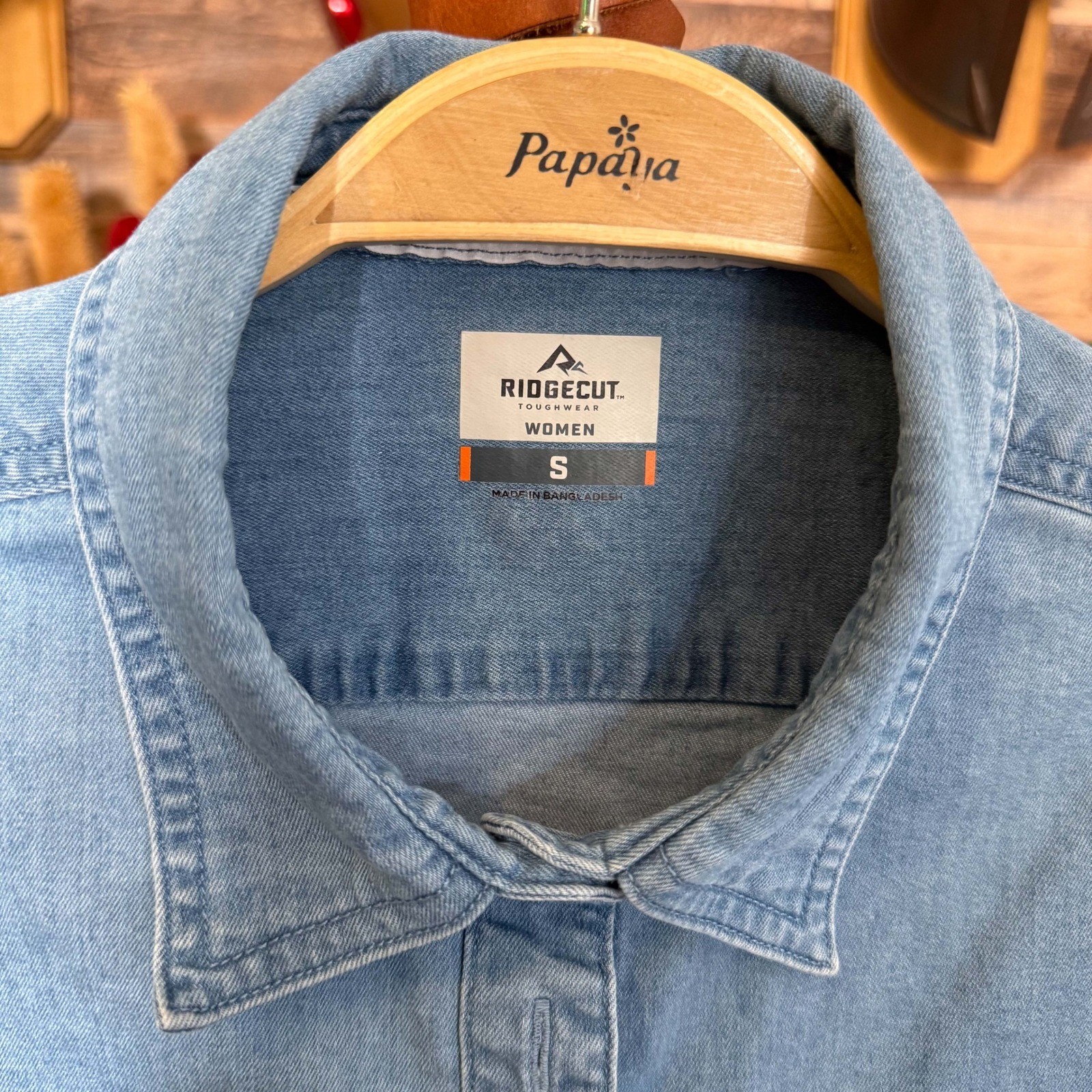 Ridgecut Toughwear Light Wash Denim Button Down Shirt Women Small Blue Utility