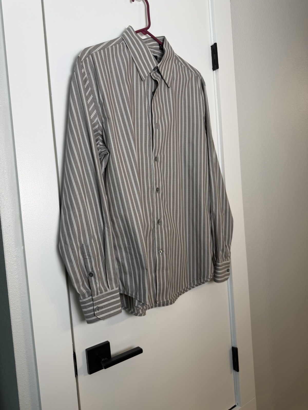 John Henry Men’s Gray Stripe Modern Fit Long Button Up Sleeve Shirt Size L