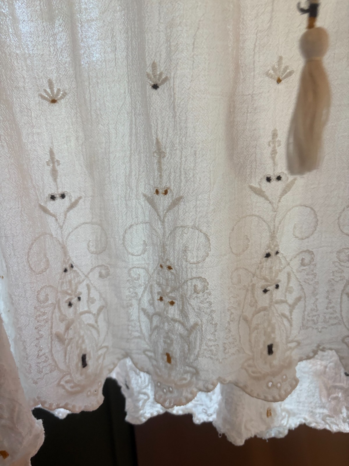 Lucky Brand Boho White Eyelet Embroidered Peasant Bouse Cotton Embroidered Med