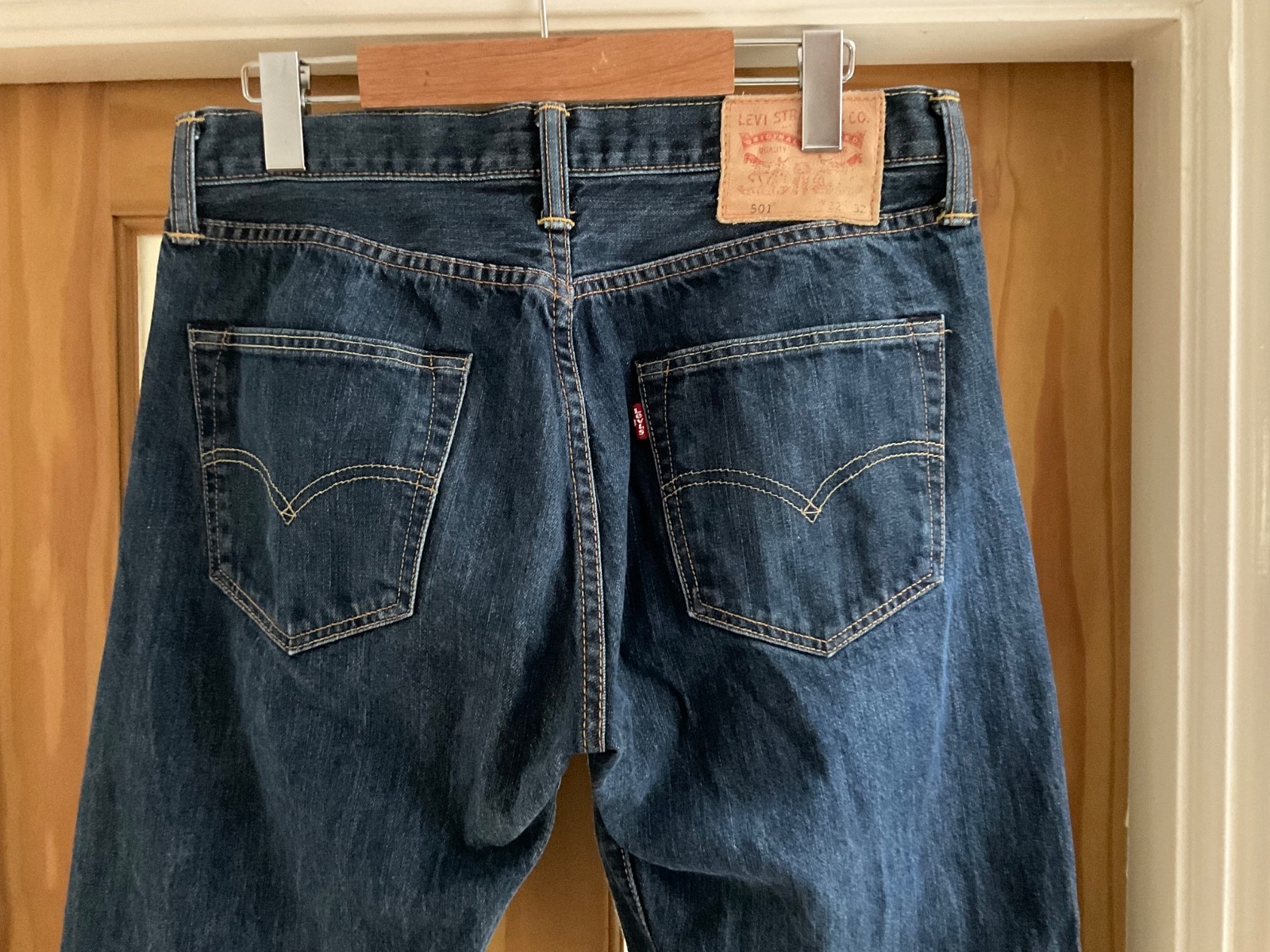 Levi’s 501 Dark Blue Button Fly Denim Jeans W32 L32 Mens