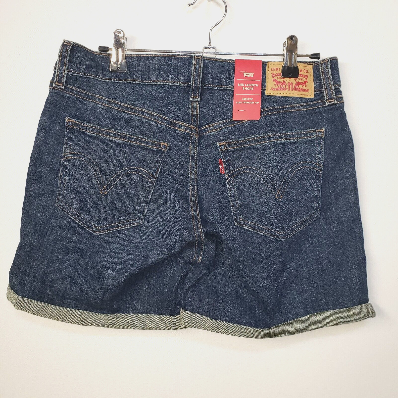 NEW Levi Strauss Jeans Shorts Jorts Womens 27 Mid Rise Mid Length Slim Hip $40