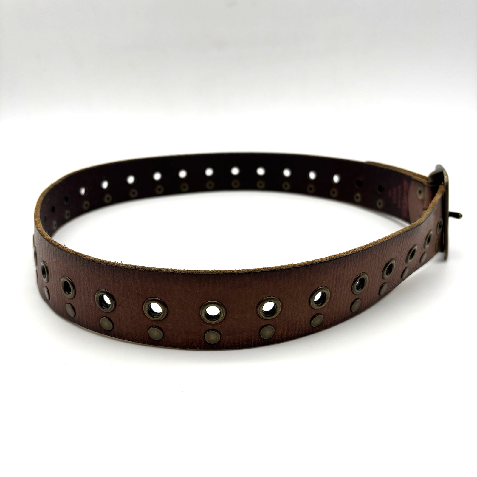 Vintage Y2K Levi’s 1582 Brown Antiqued Leather Studded Grommet Western Belt 34