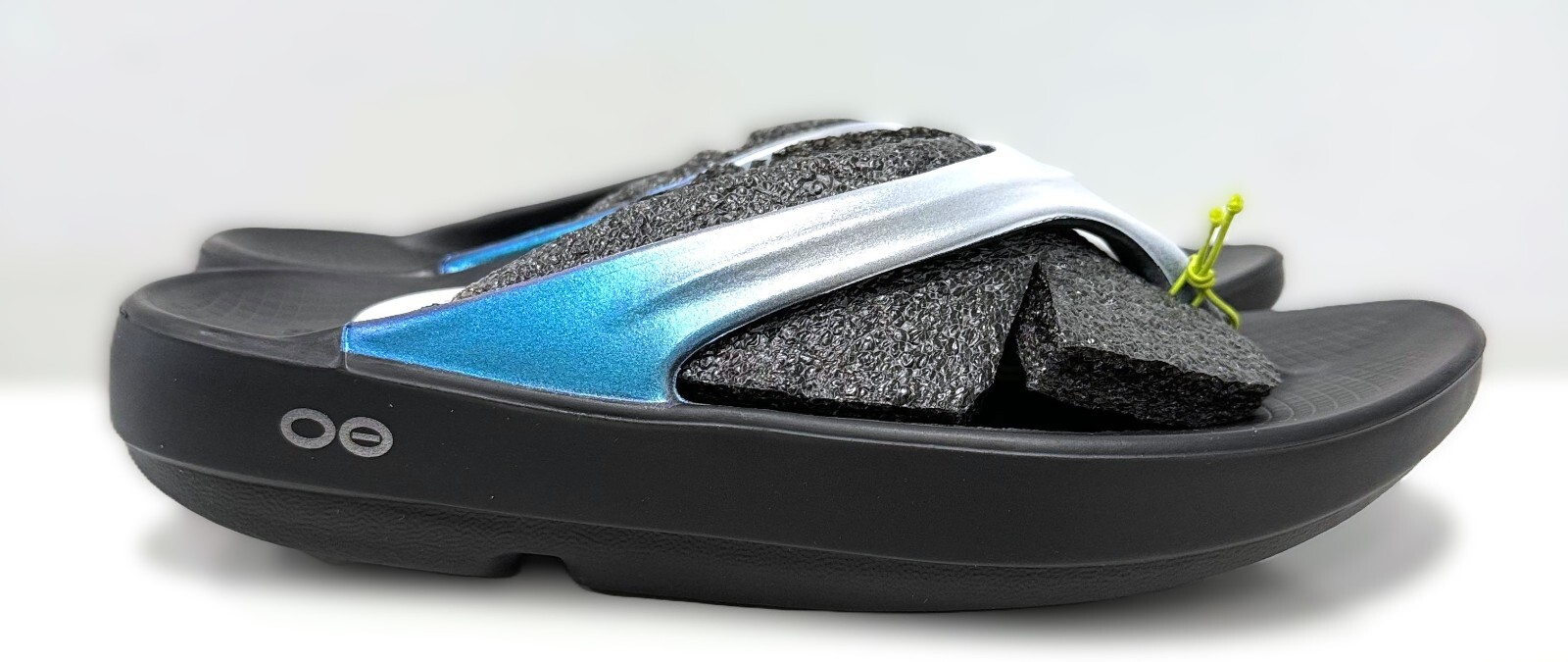 OOFOS OOLALA Women’s Recovery Sandal #1401 – Black/Frost – Choose Size
