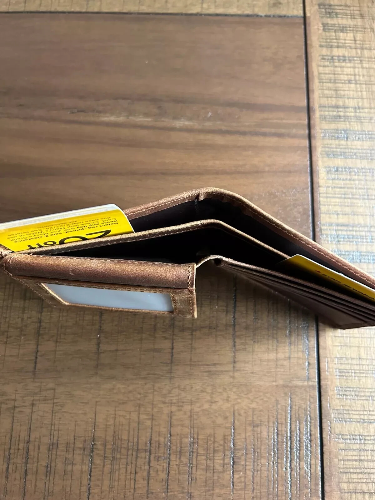 Men RFID Blocking Full Grain Crazy Horse Leather Men’s Bifold Center Flap Wallet