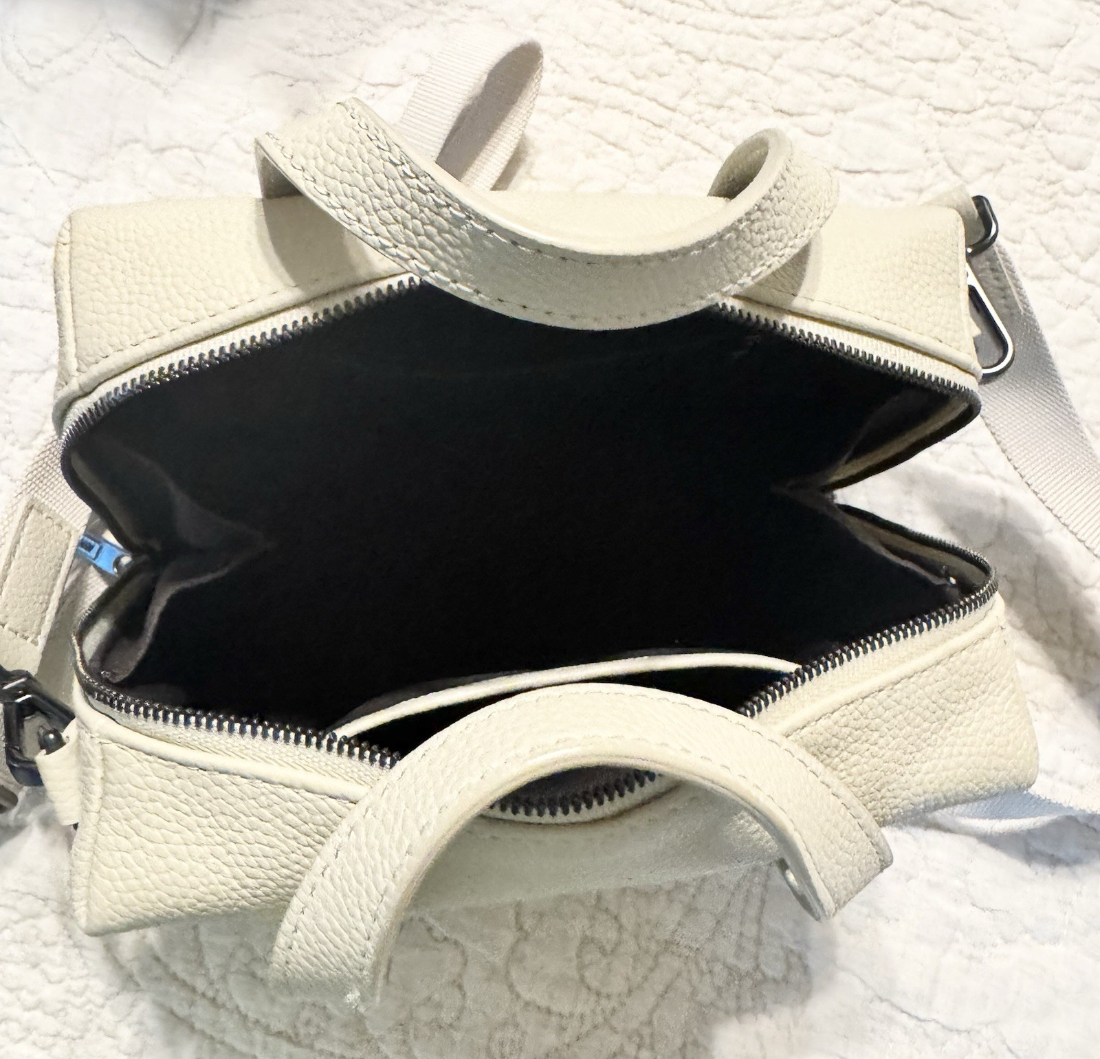 AWAY Mini Everywhere Bag Pebble Leather Crossbody Purse – Hard To Find – SO CUTE