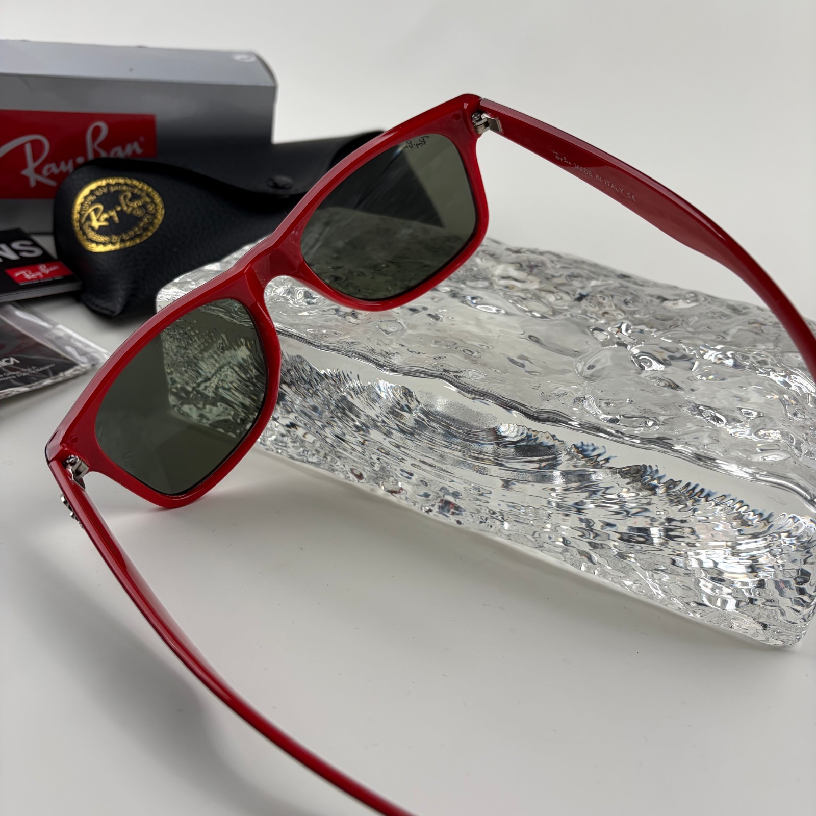 New In Box – Ray-Ban Wayfarer RB2140 Black Red Sunglasses Full Set