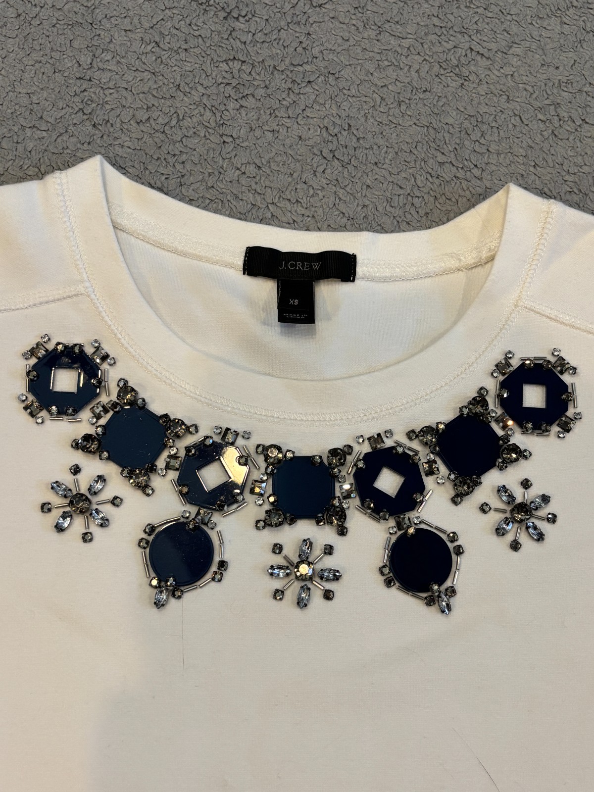 J Crew Structured Necklace Top XS White Embellished Blue Jewel Rhinestones