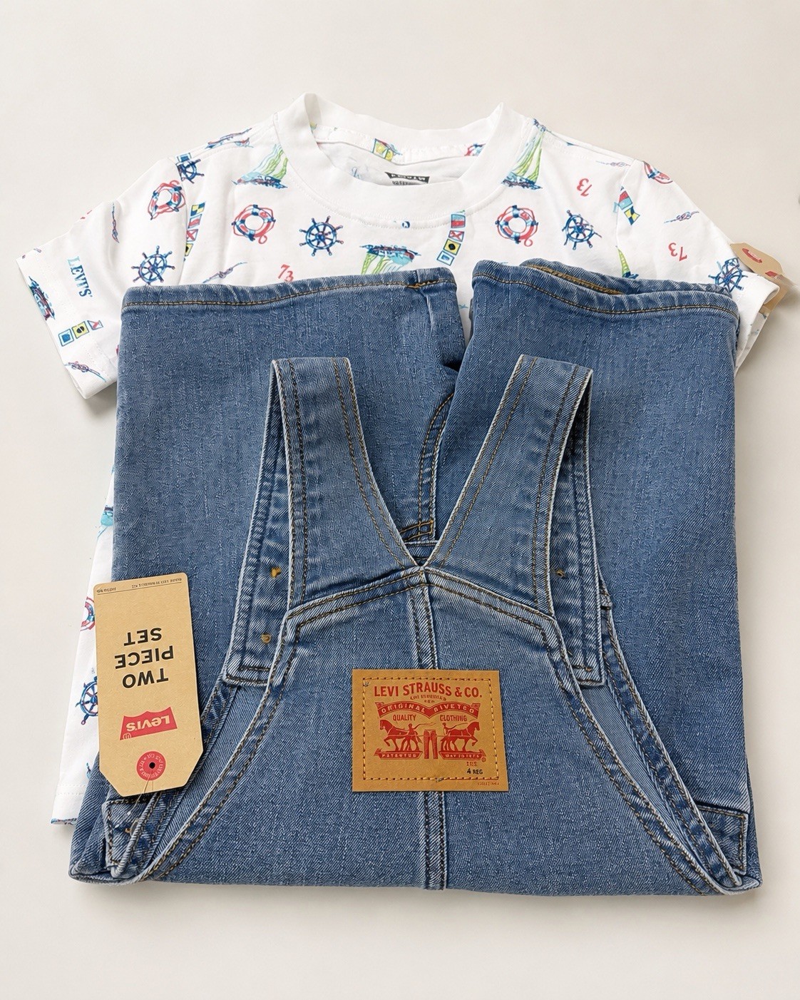 Levi’s Kids 2 Piece Shortall Set Size 4 XS Denim Overalls Nautical NWT